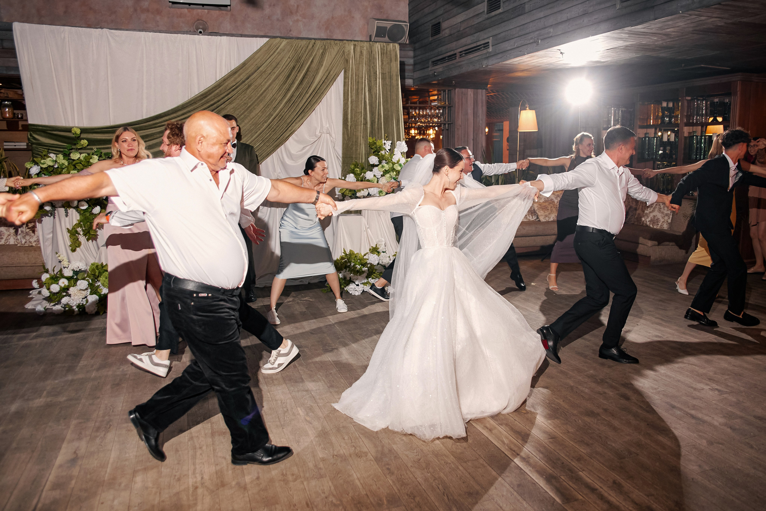 Елизавета и Вадим. Свадебный и портретный фотограф Roxana Imp Тверь Москва