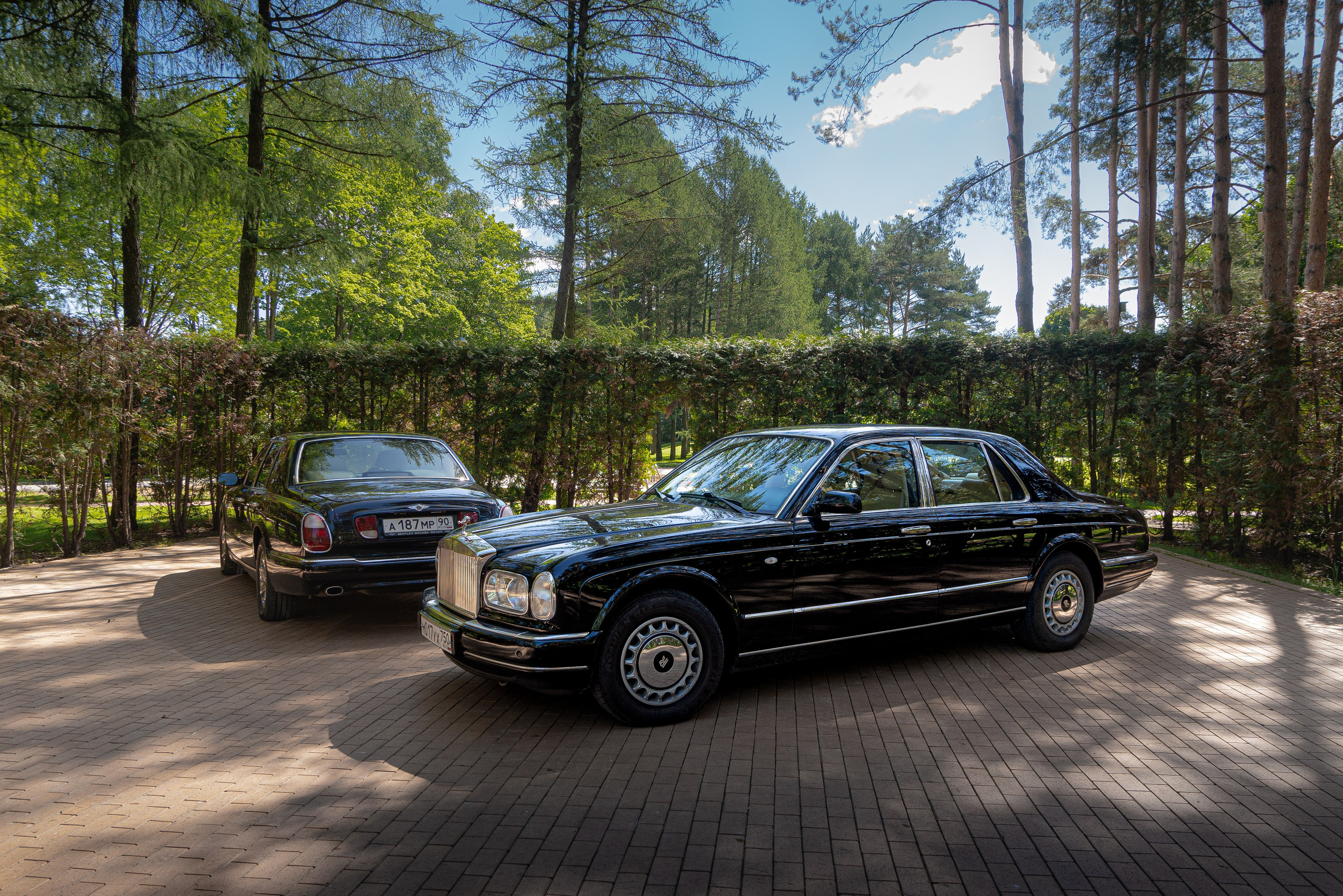 Фотосъемка Rolls-Royce в яхт-клубе в Москве. Жуков Илья  свадебный фотограф в Москве