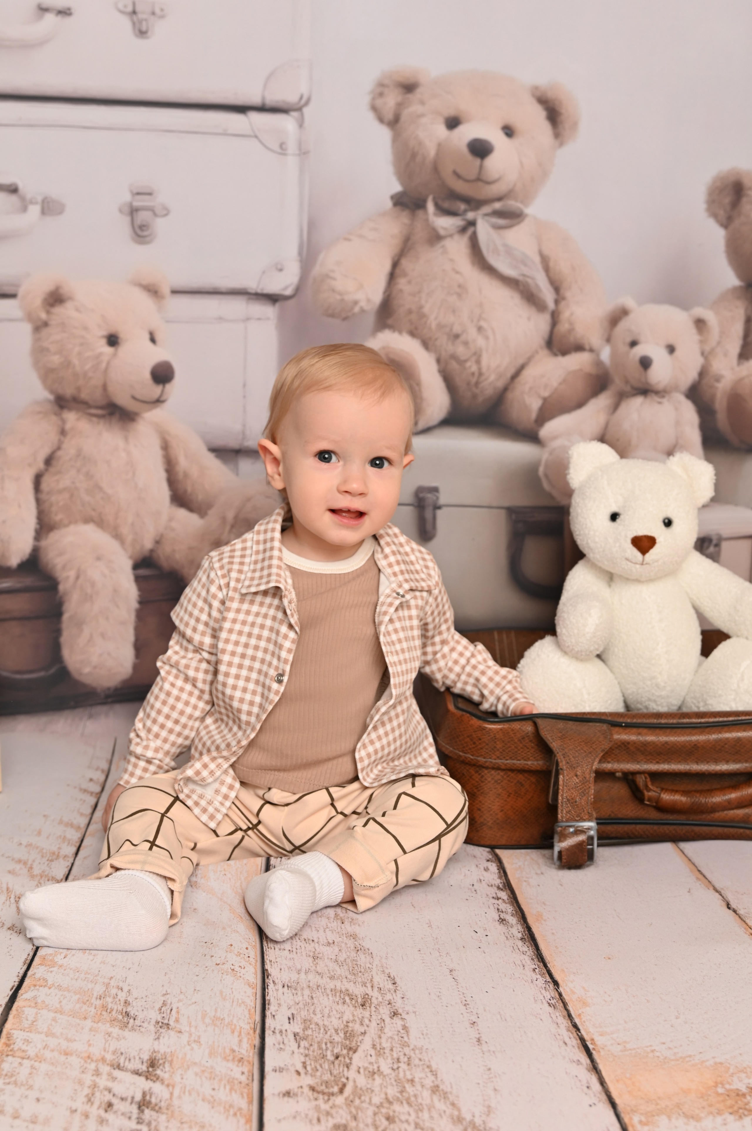 Годик Дениса. Фотограф Новорожденных и семейный Элла Огай г. Сатпаев