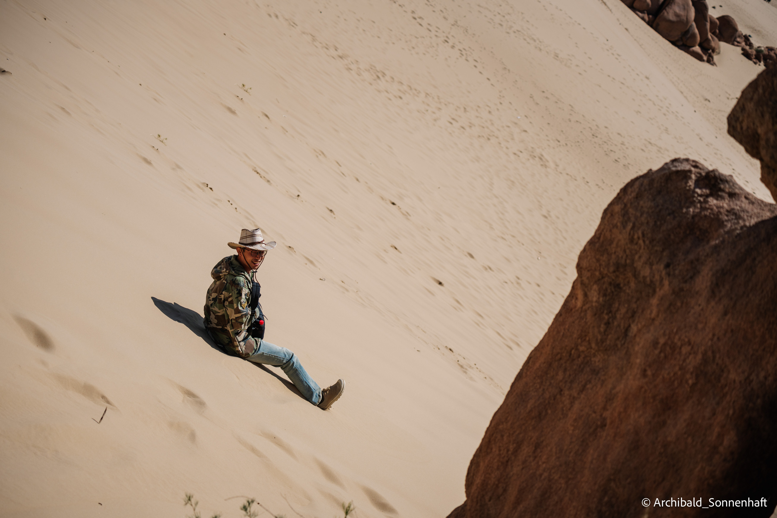 Inner Mongolia, Yulongsha. Photographer in Guangzhou, China. Archibald Sonnenhaft