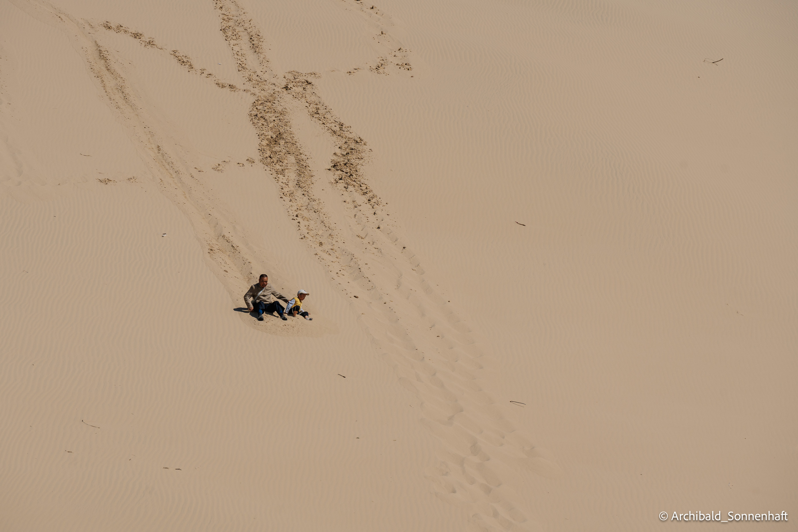 Inner Mongolia, Yulongsha. Photographer in Guangzhou, China. Archibald Sonnenhaft