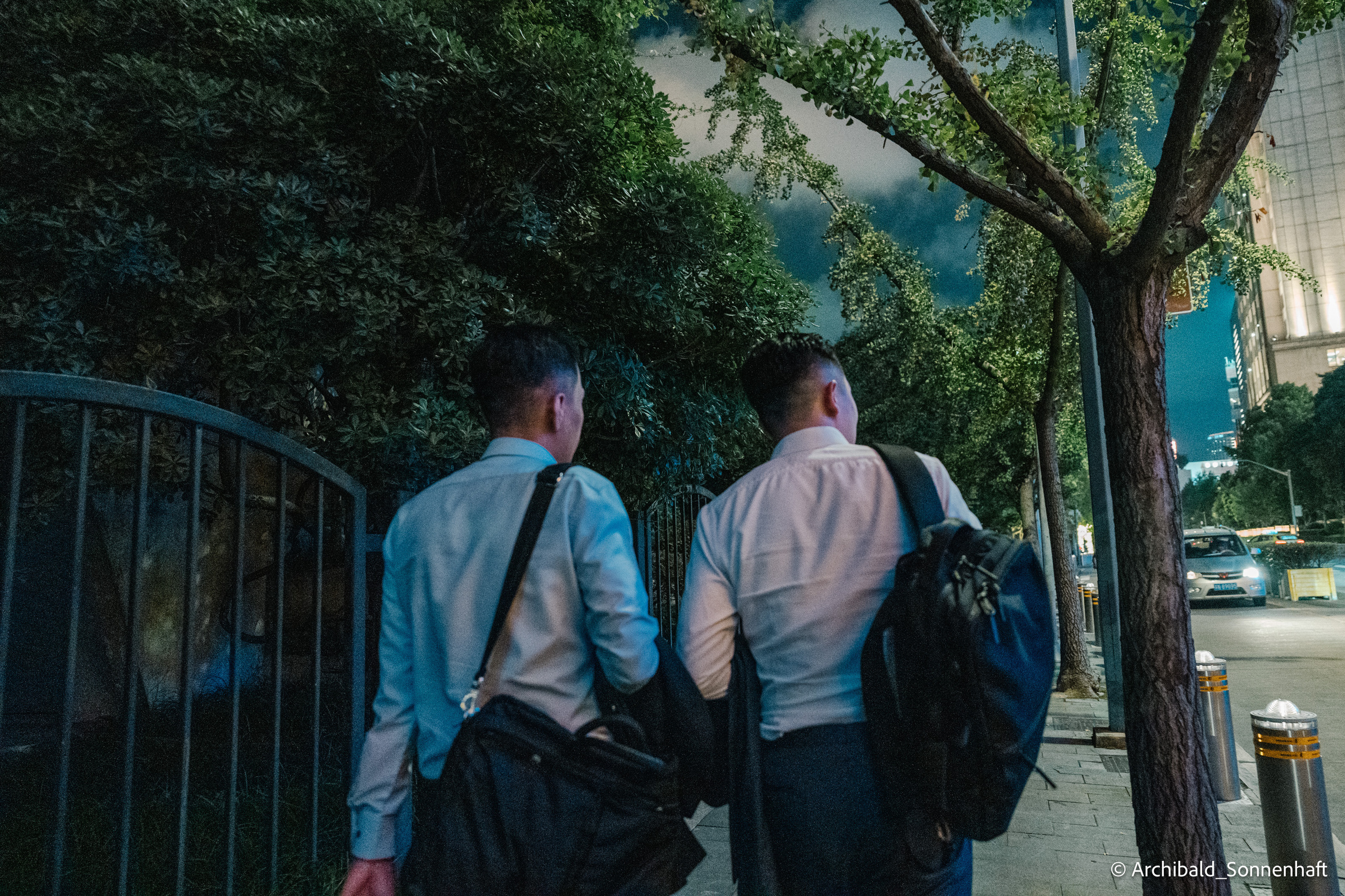 One day in Shanghai. Photographer in Guangzhou, China. Archibald Sonnenhaft