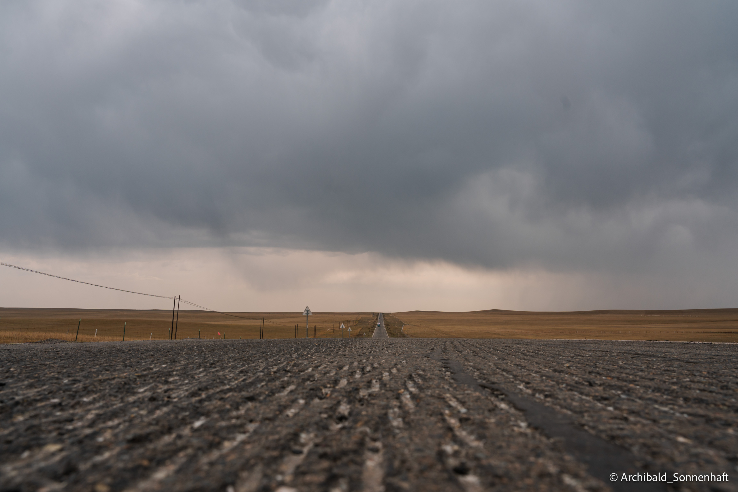 Inner Mongolia. Photographer in Guangzhou, China. Archibald Sonnenhaft