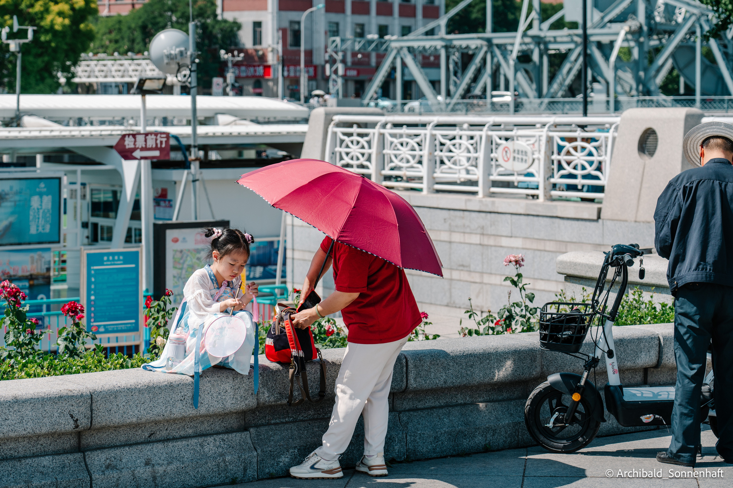 Tur de Tianjin. Photographer in Guangzhou, China. Archibald Sonnenhaft