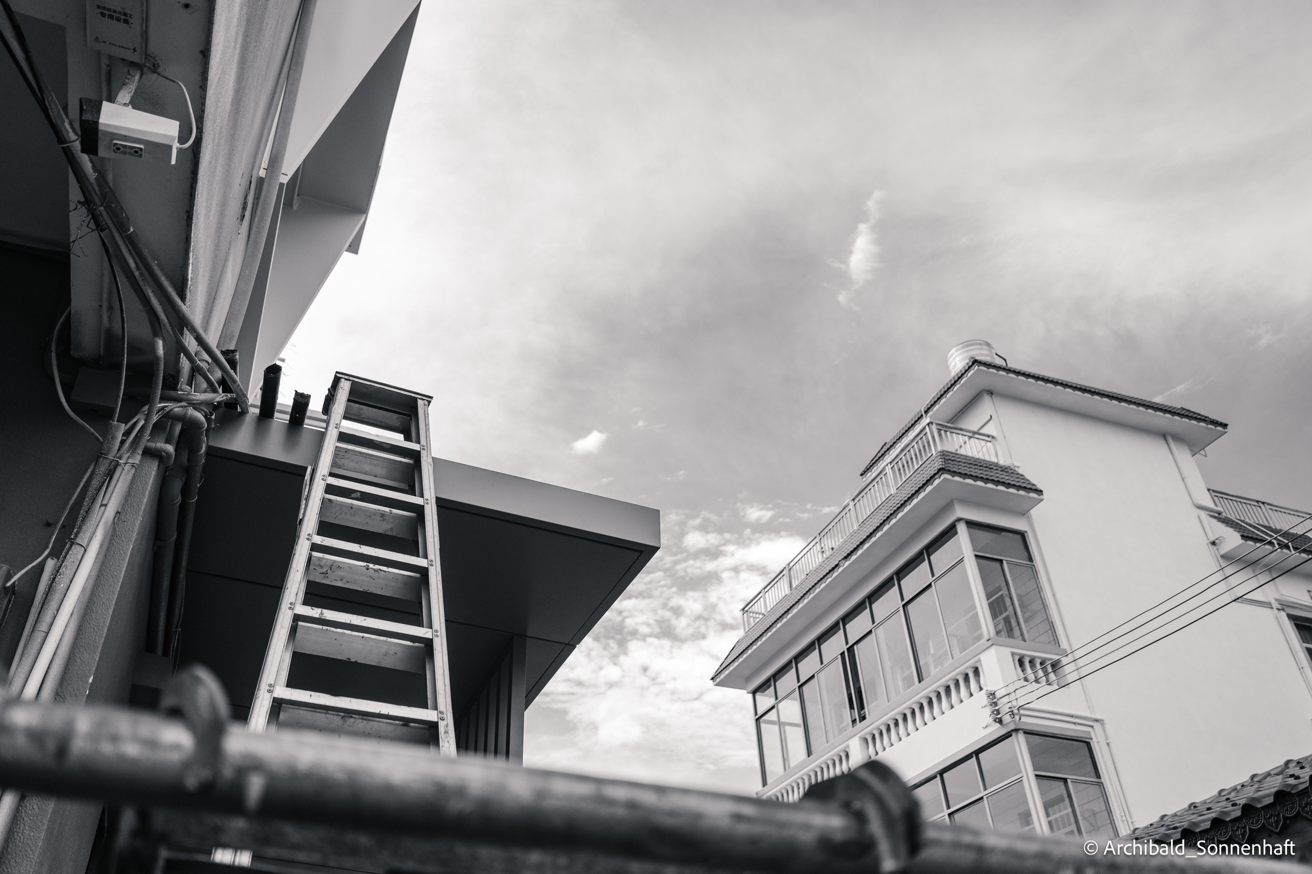 Dongchong. Photographer in Guangzhou, China. Archibald Sonnenhaft