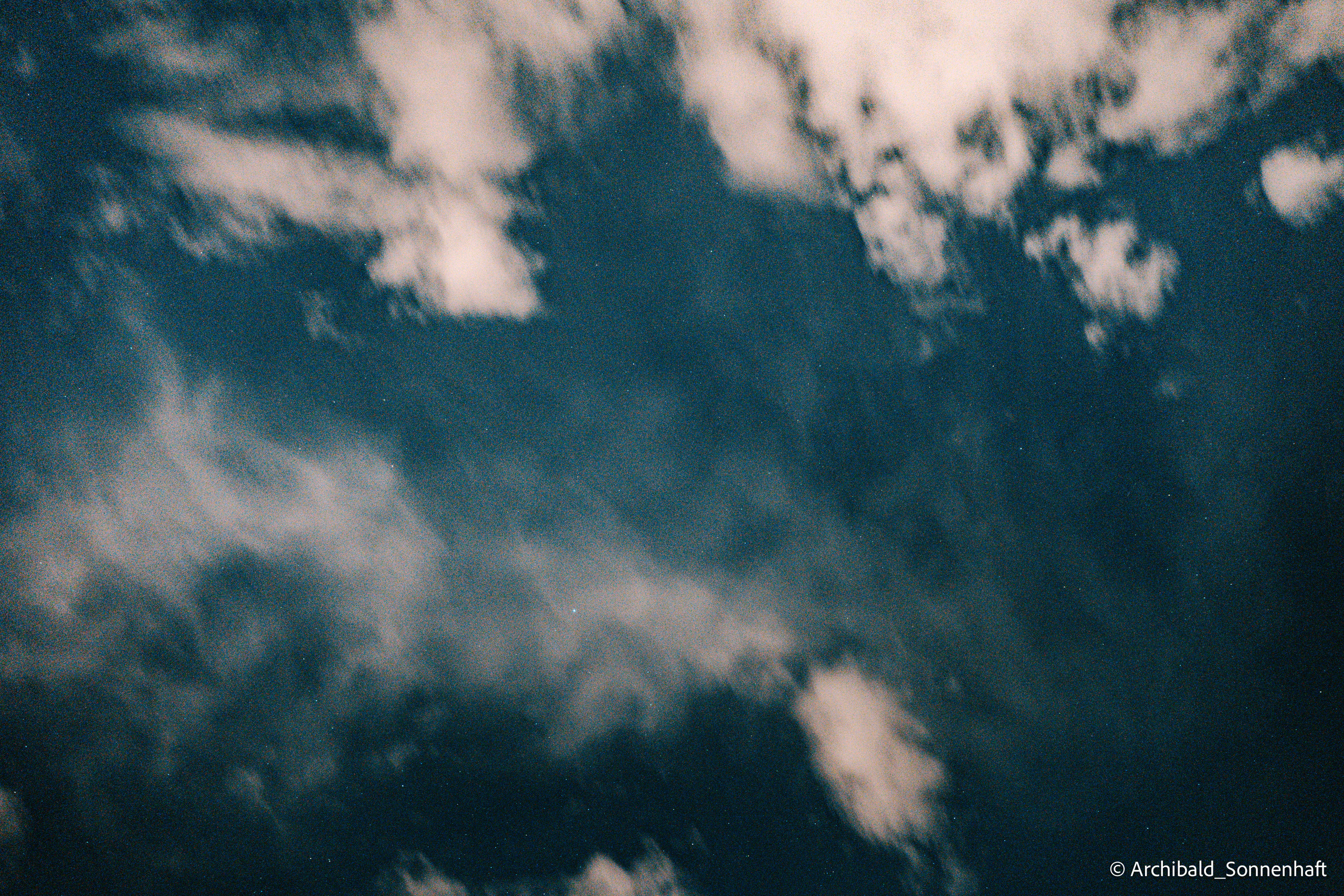 My first astophotography attempt. Photographer in Guangzhou, China. Archibald Sonnenhaft