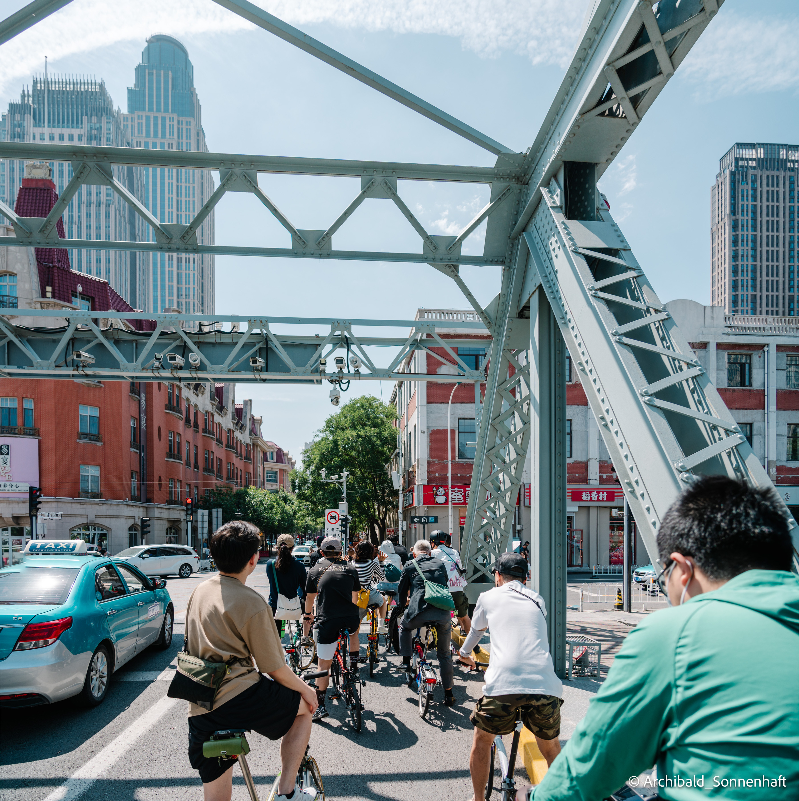 Tur de Tianjin. Photographer in Guangzhou, China. Archibald Sonnenhaft