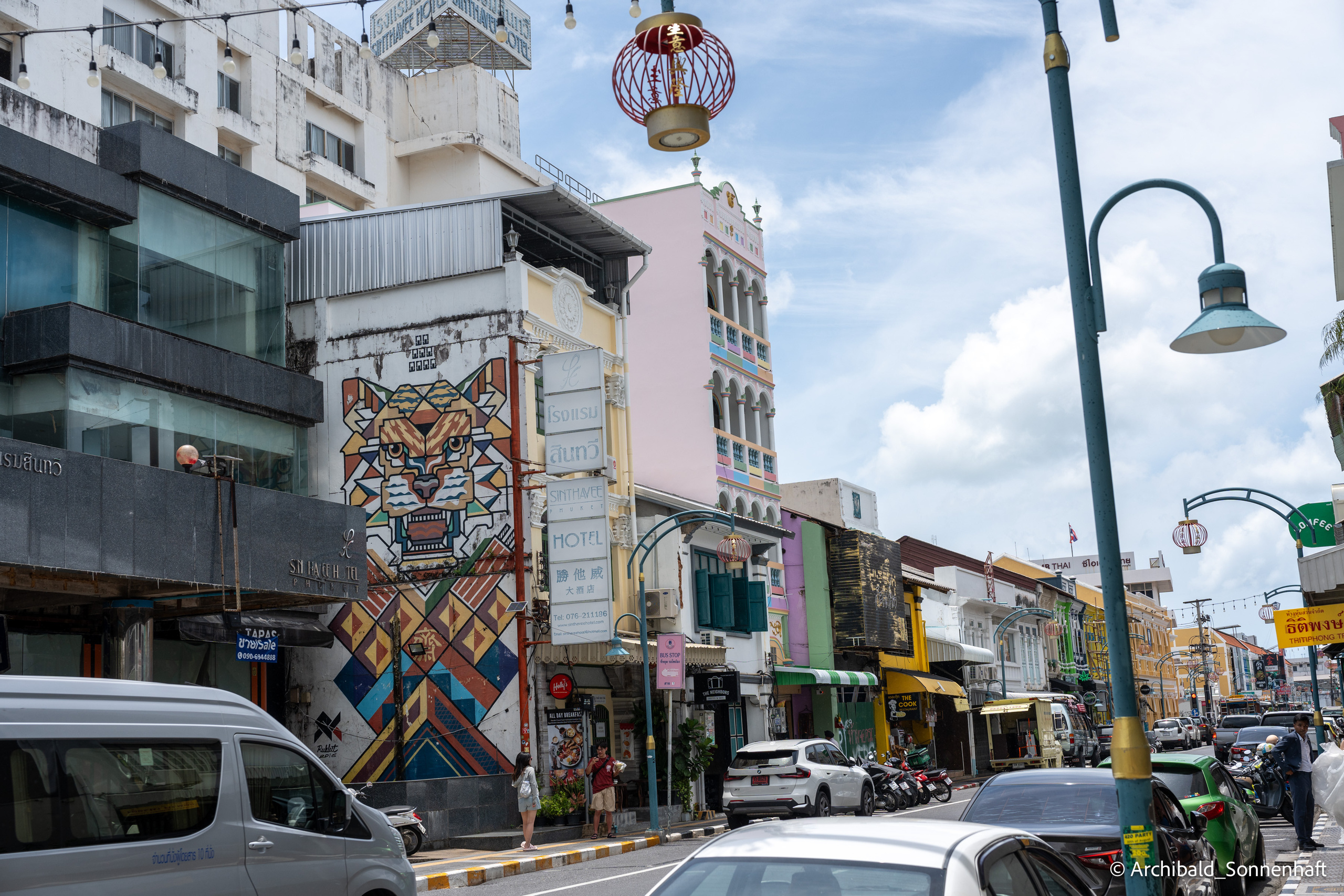 Thai Phuket to Phiphi. Photographer in Guangzhou, China. Archibald Sonnenhaft