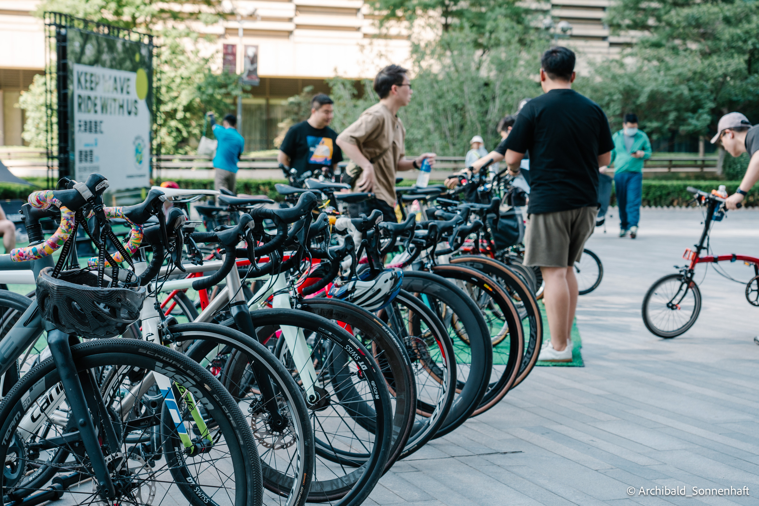 Tur de Tianjin. Photographer in Guangzhou, China. Archibald Sonnenhaft