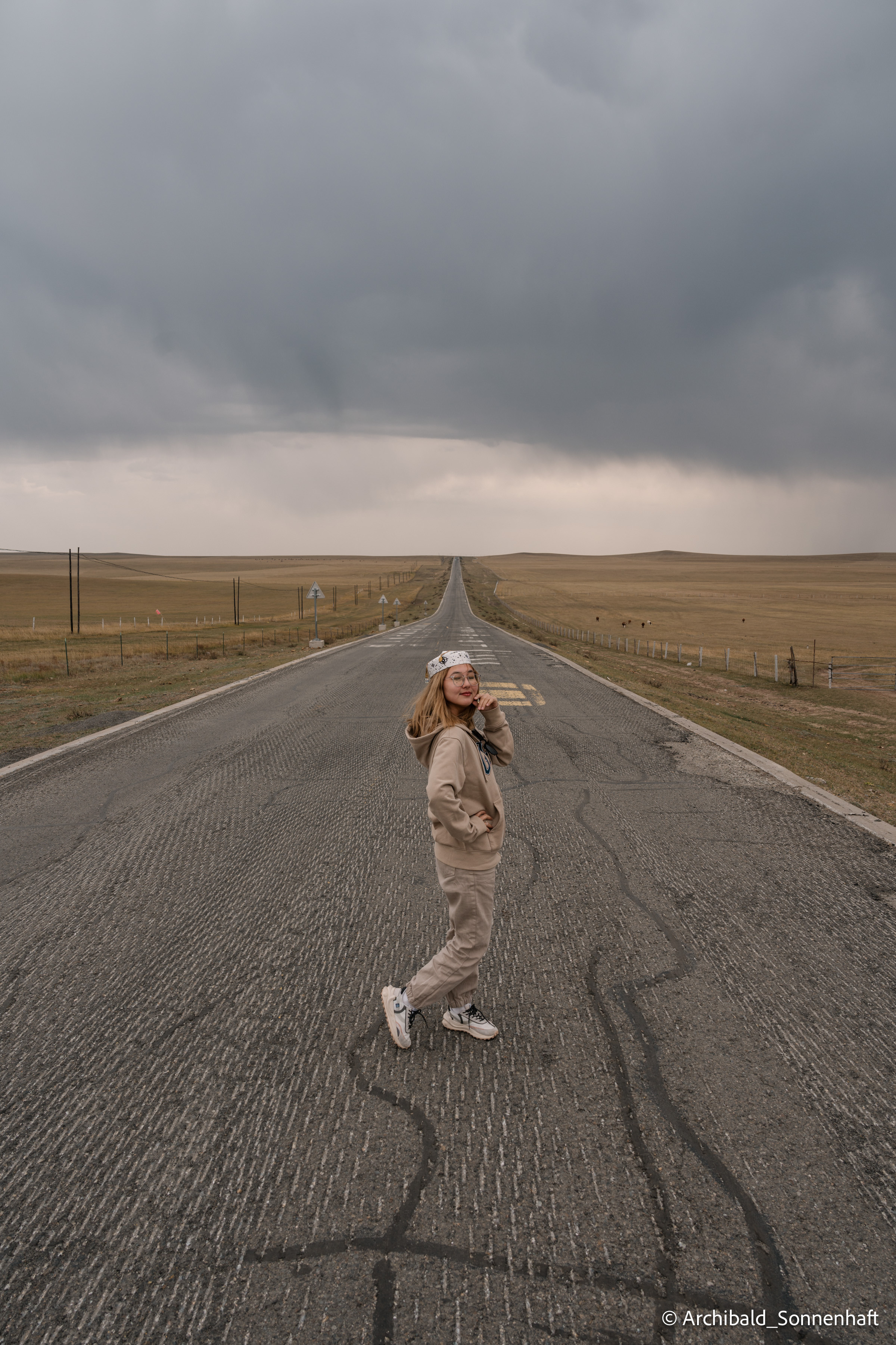 Inner Mongolia. Photographer in Guangzhou, China. Archibald Sonnenhaft
