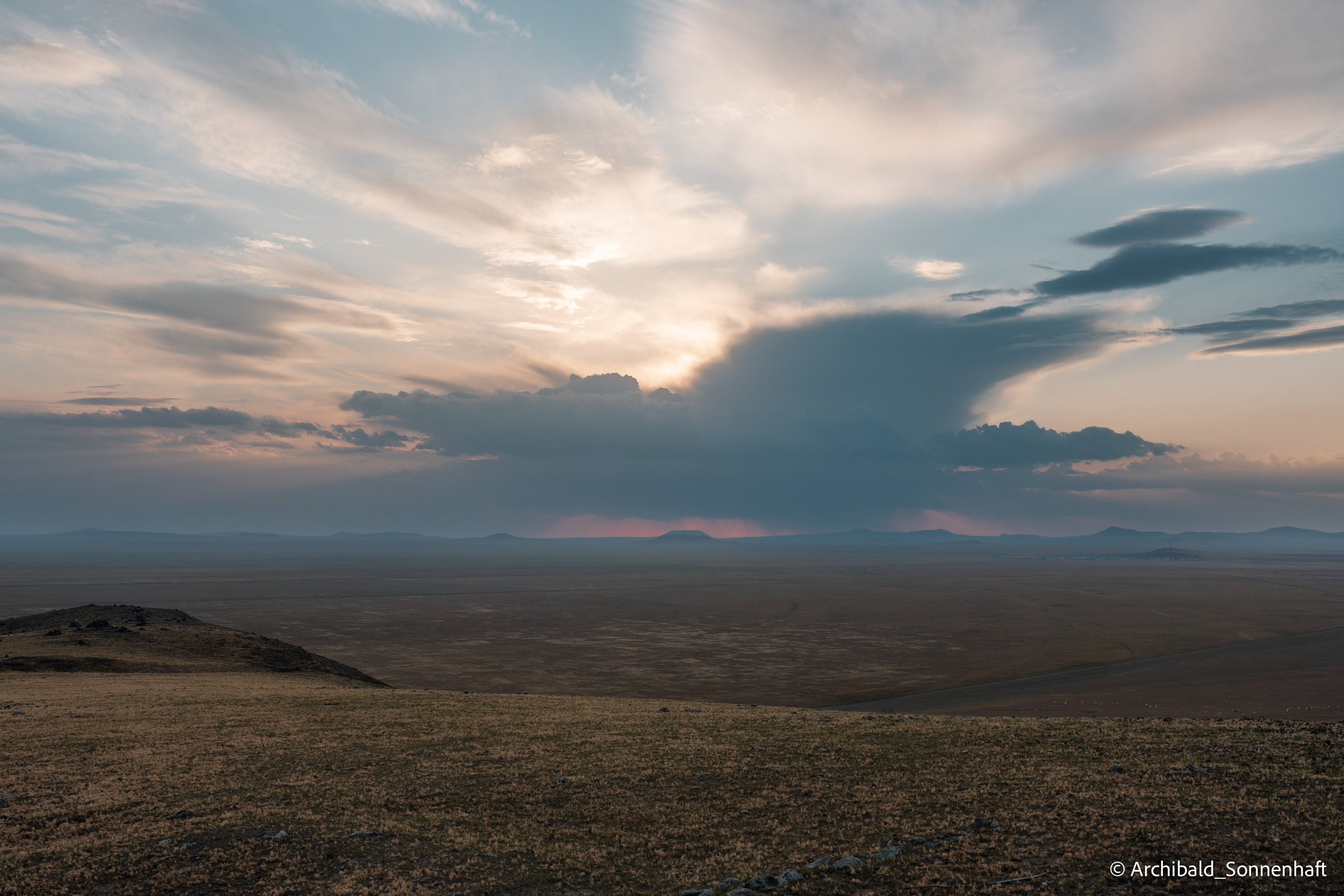Inner Mongolia. Photographer in Guangzhou, China. Archibald Sonnenhaft