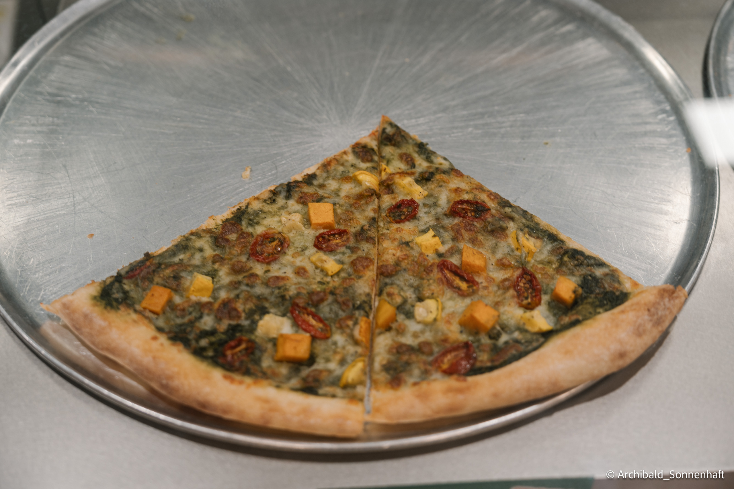 One day in Shanghai. Photographer in Guangzhou, China. Archibald Sonnenhaft