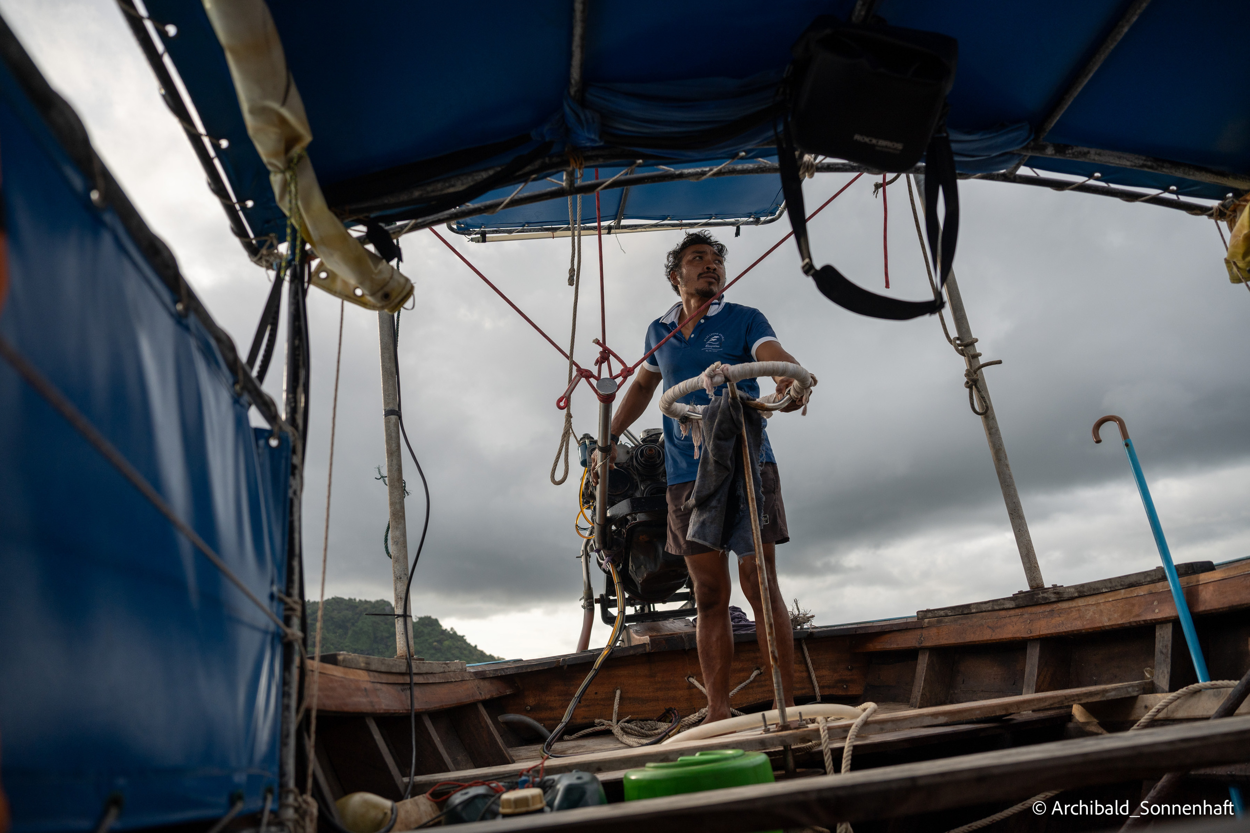 Thai Phuket to Phiphi. Photographer in Guangzhou, China. Archibald Sonnenhaft