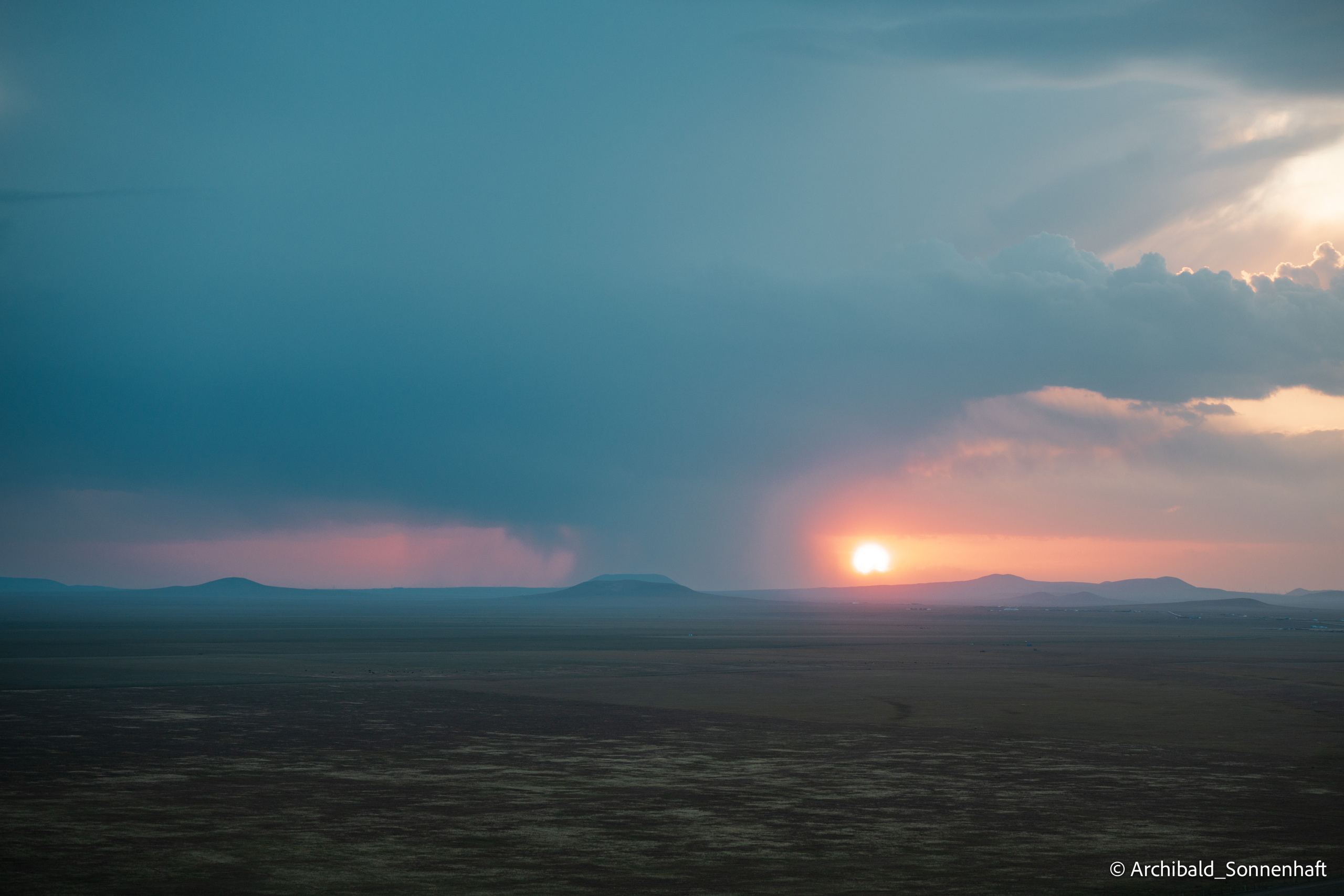 Inner Mongolia. Photographer in Guangzhou, China. Archibald Sonnenhaft