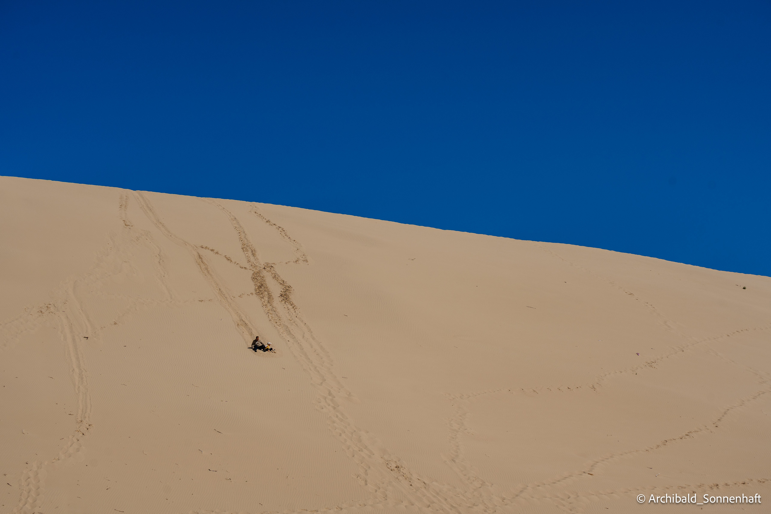Inner Mongolia, Yulongsha. Photographer in Guangzhou, China. Archibald Sonnenhaft