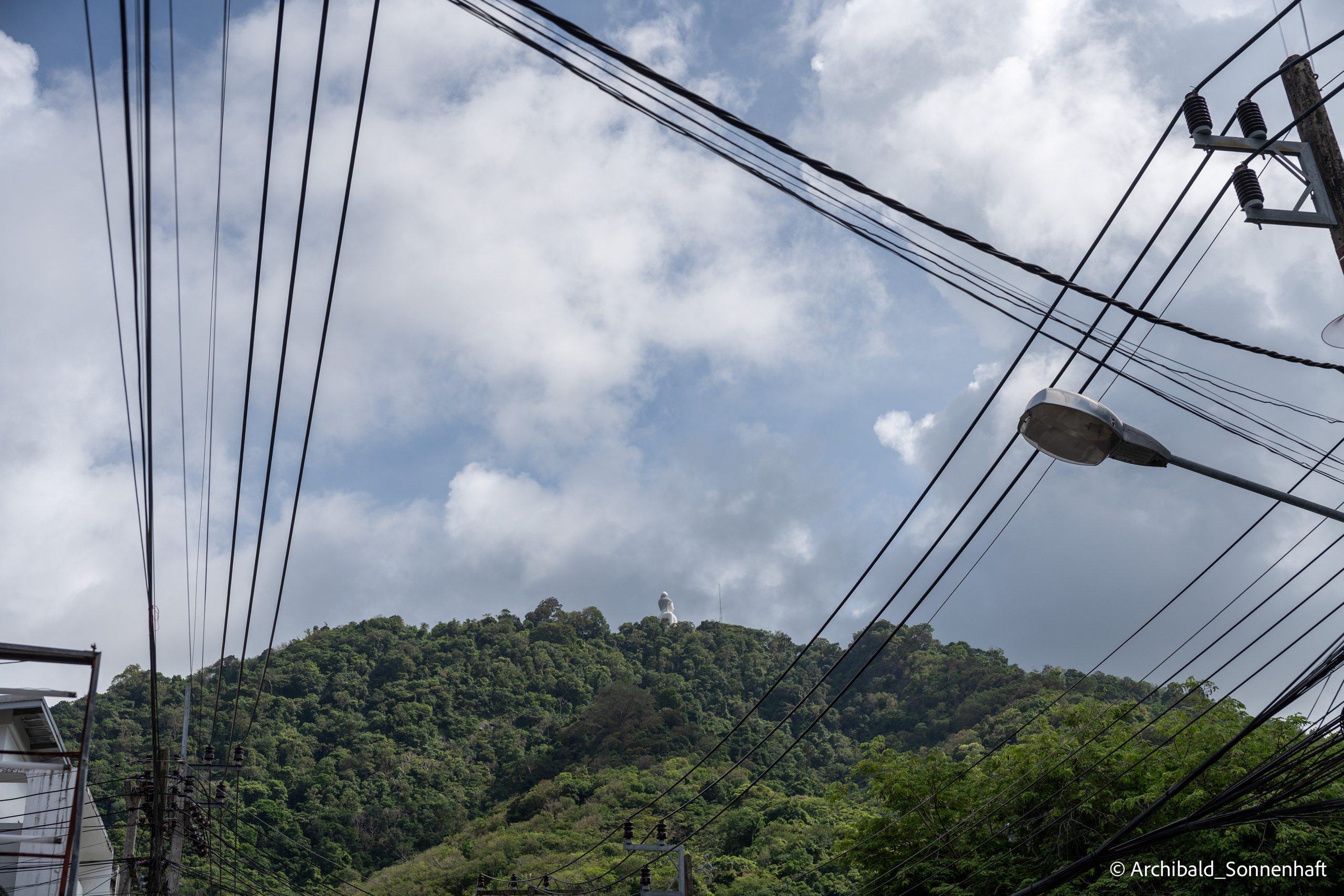 Thai Phuket to Phiphi. Photographer in Guangzhou, China. Archibald Sonnenhaft