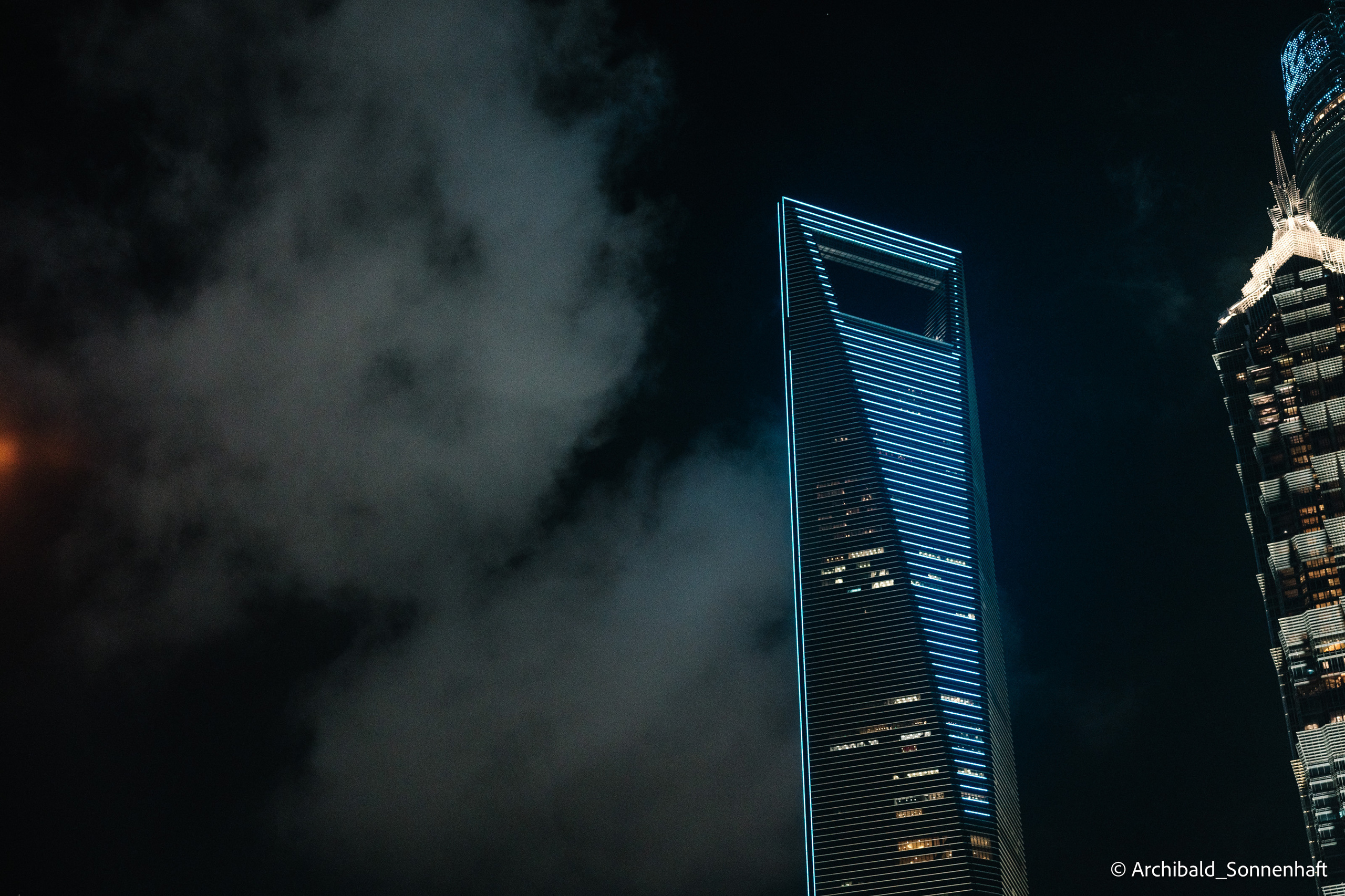 One day in Shanghai. Photographer in Guangzhou, China. Archibald Sonnenhaft