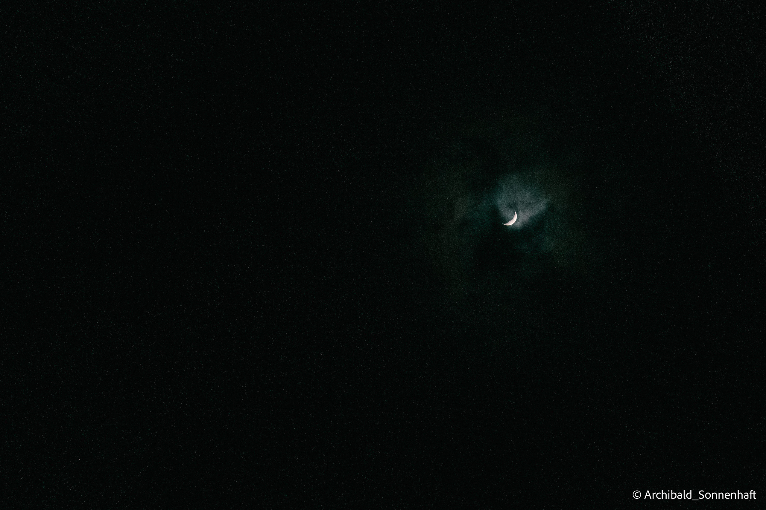 Thai, Phiphi. Photographer in Guangzhou, China. Archibald Sonnenhaft