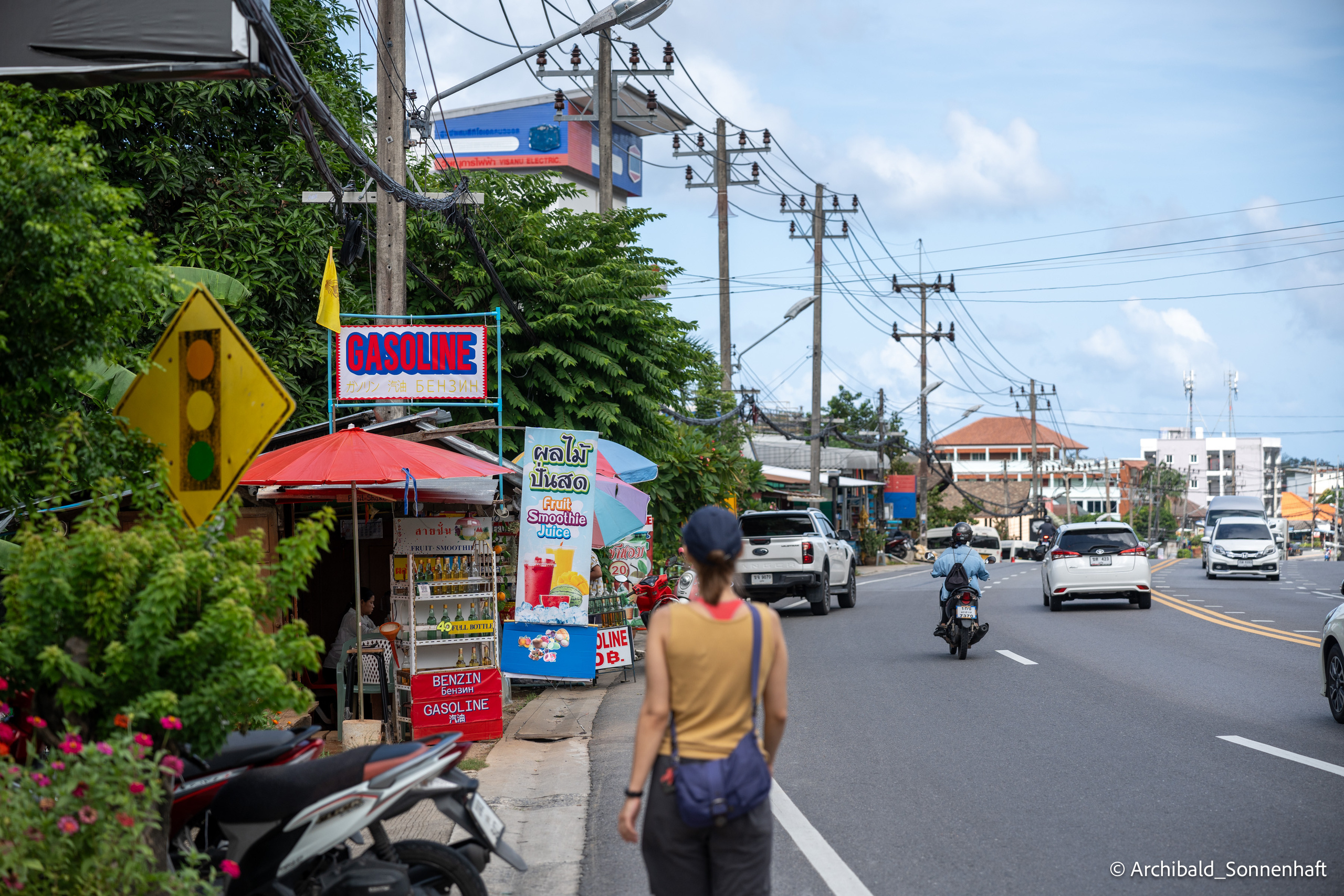 Thai Phuket to Phiphi. Photographer in Guangzhou, China. Archibald Sonnenhaft