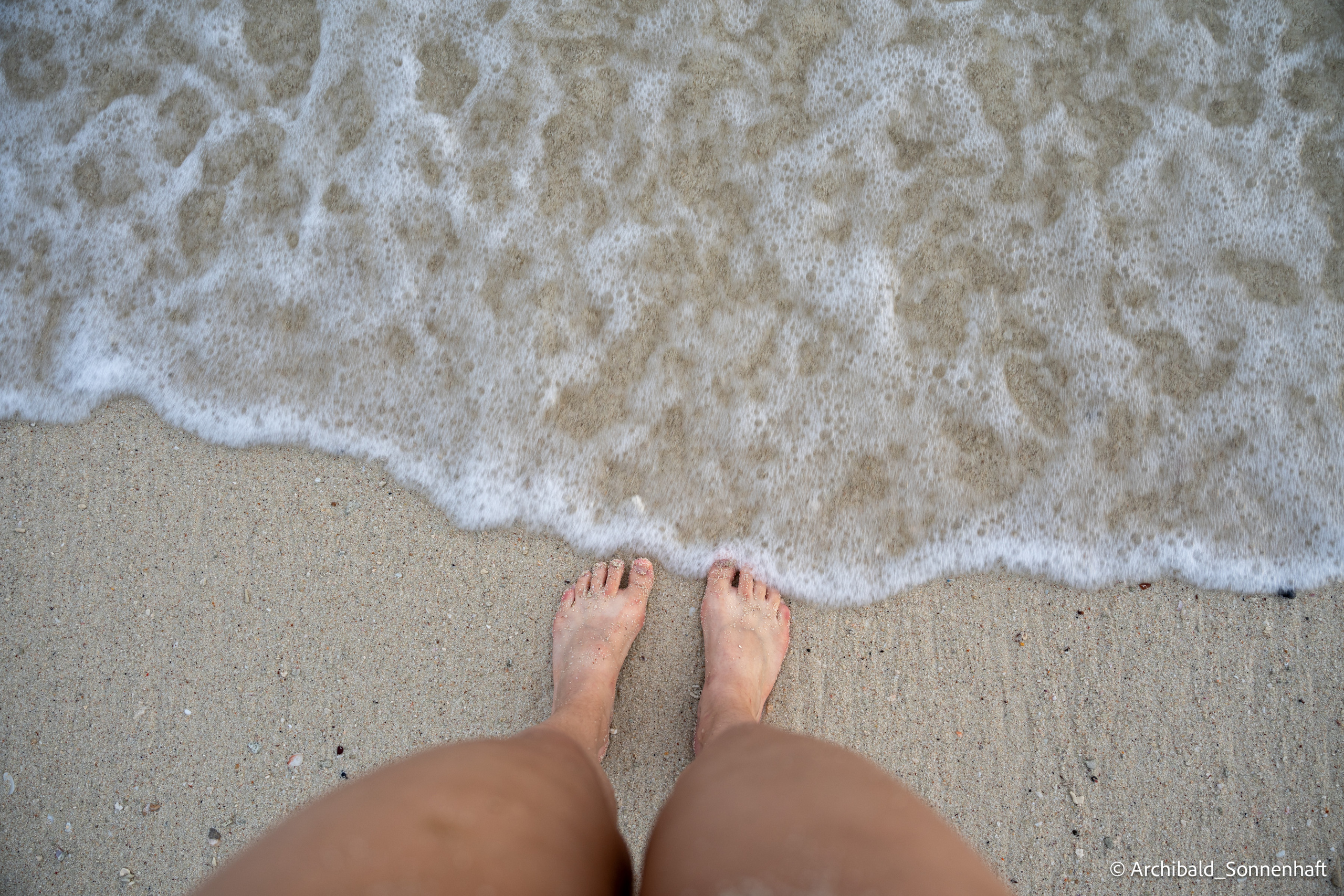 Thai Phuket to Phiphi. Photographer in Guangzhou, China. Archibald Sonnenhaft