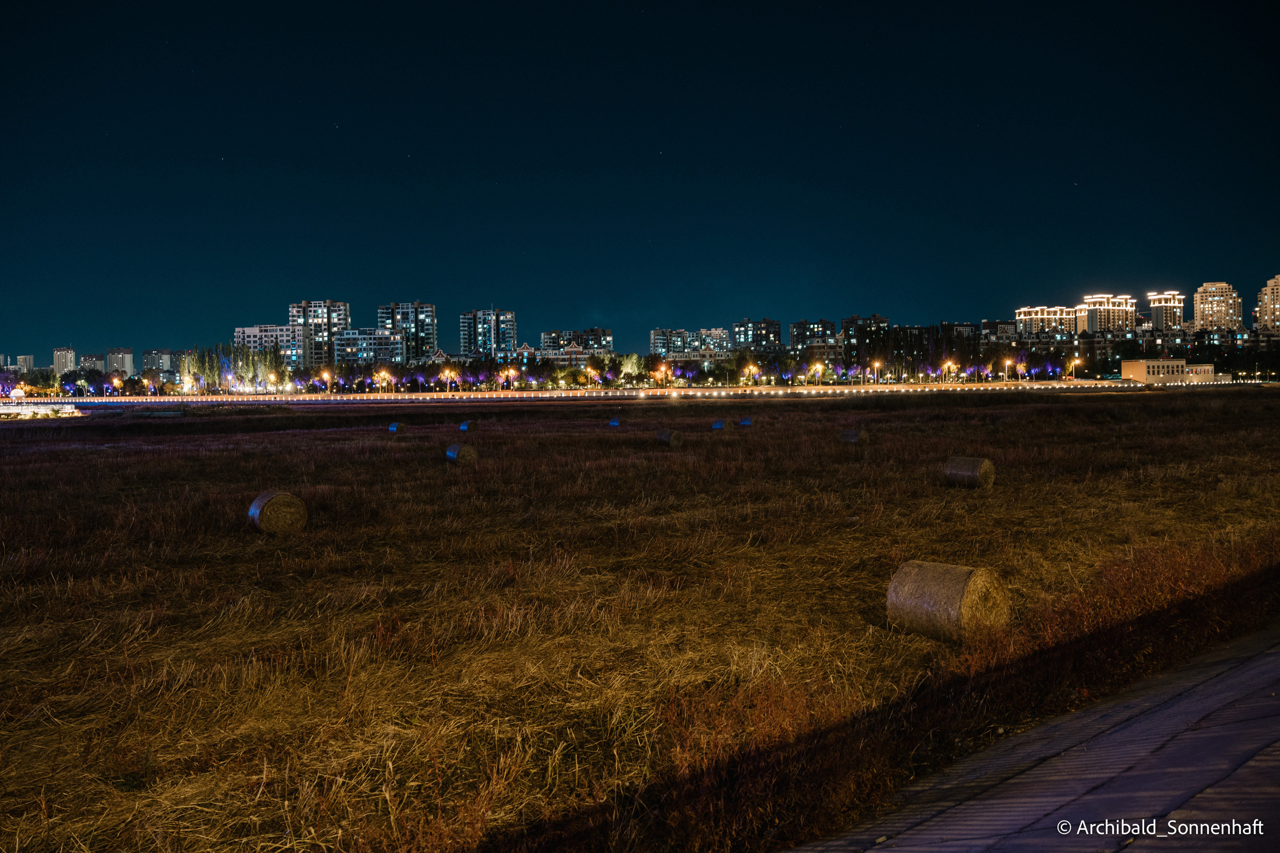 Inner Mongola, Chifeng. Photographer in Guangzhou, China. Archibald Sonnenhaft