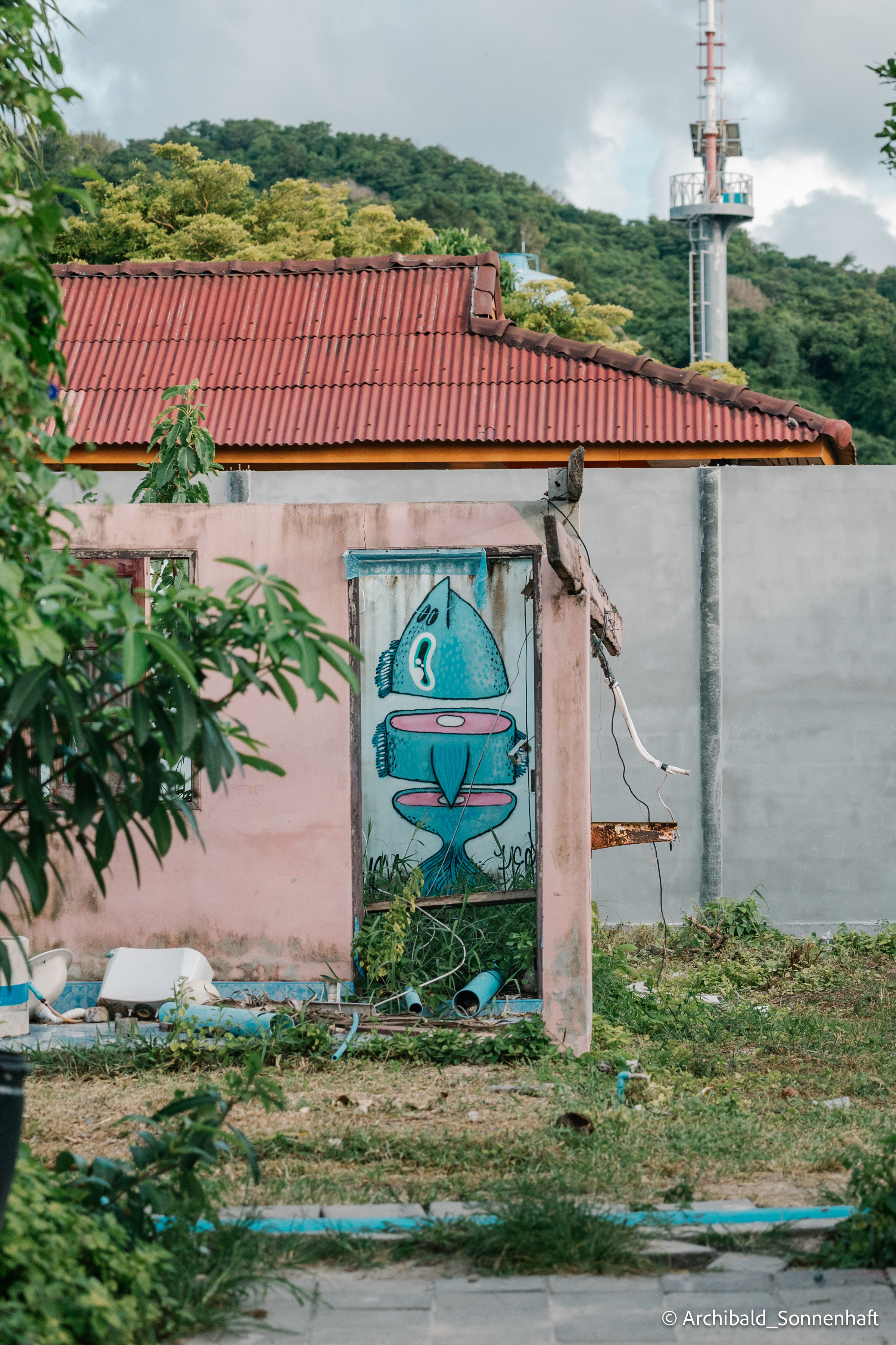 Thai, Phiphi. Photographer in Guangzhou, China. Archibald Sonnenhaft