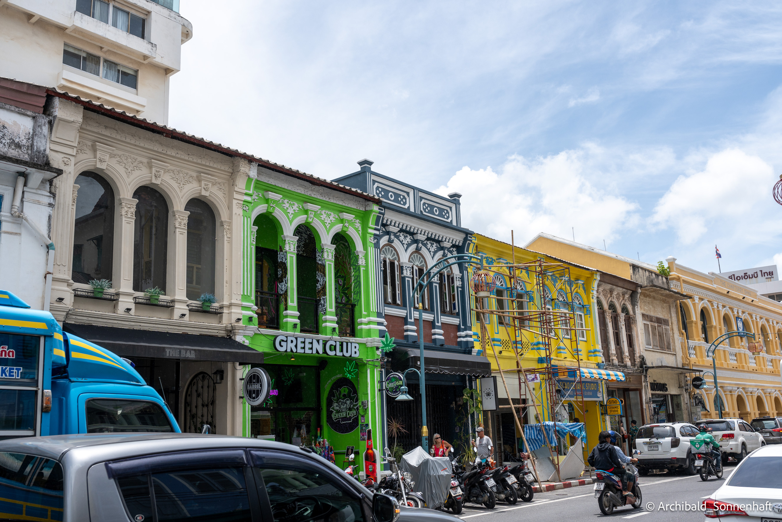 Thai Phuket to Phiphi. Photographer in Guangzhou, China. Archibald Sonnenhaft