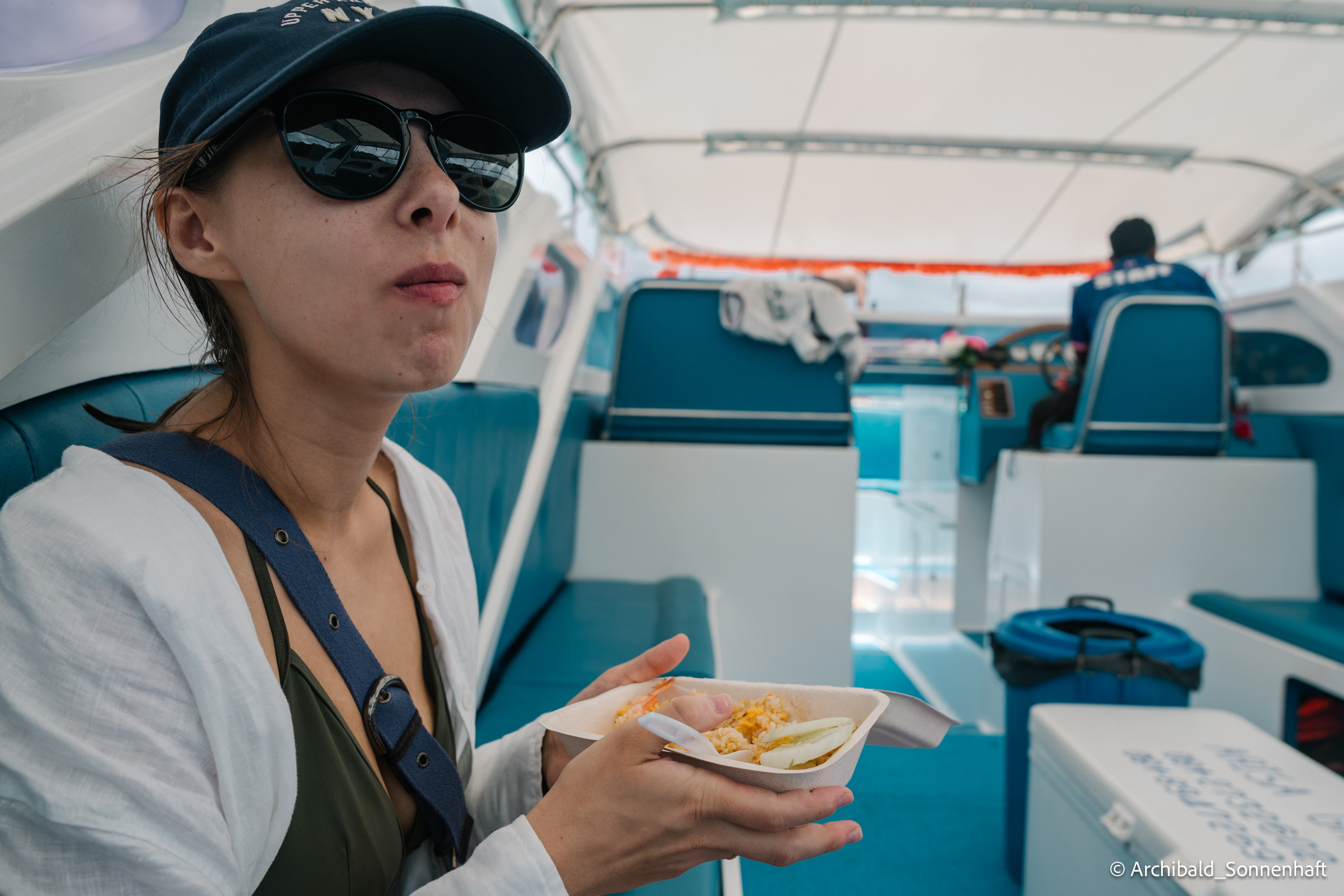 Thai, Phiphi. Photographer in Guangzhou, China. Archibald Sonnenhaft