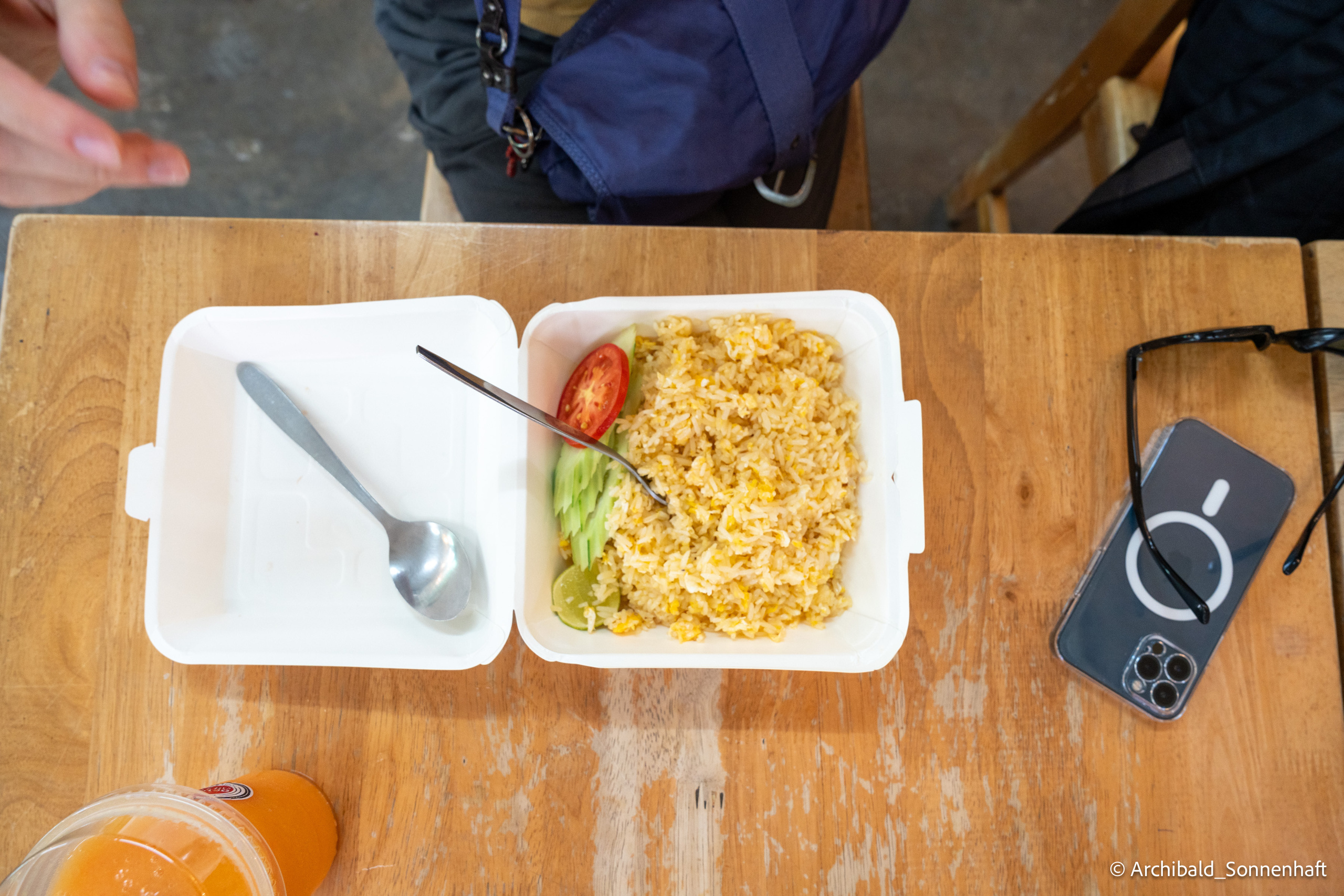 Thai Phuket to Phiphi. Photographer in Guangzhou, China. Archibald Sonnenhaft