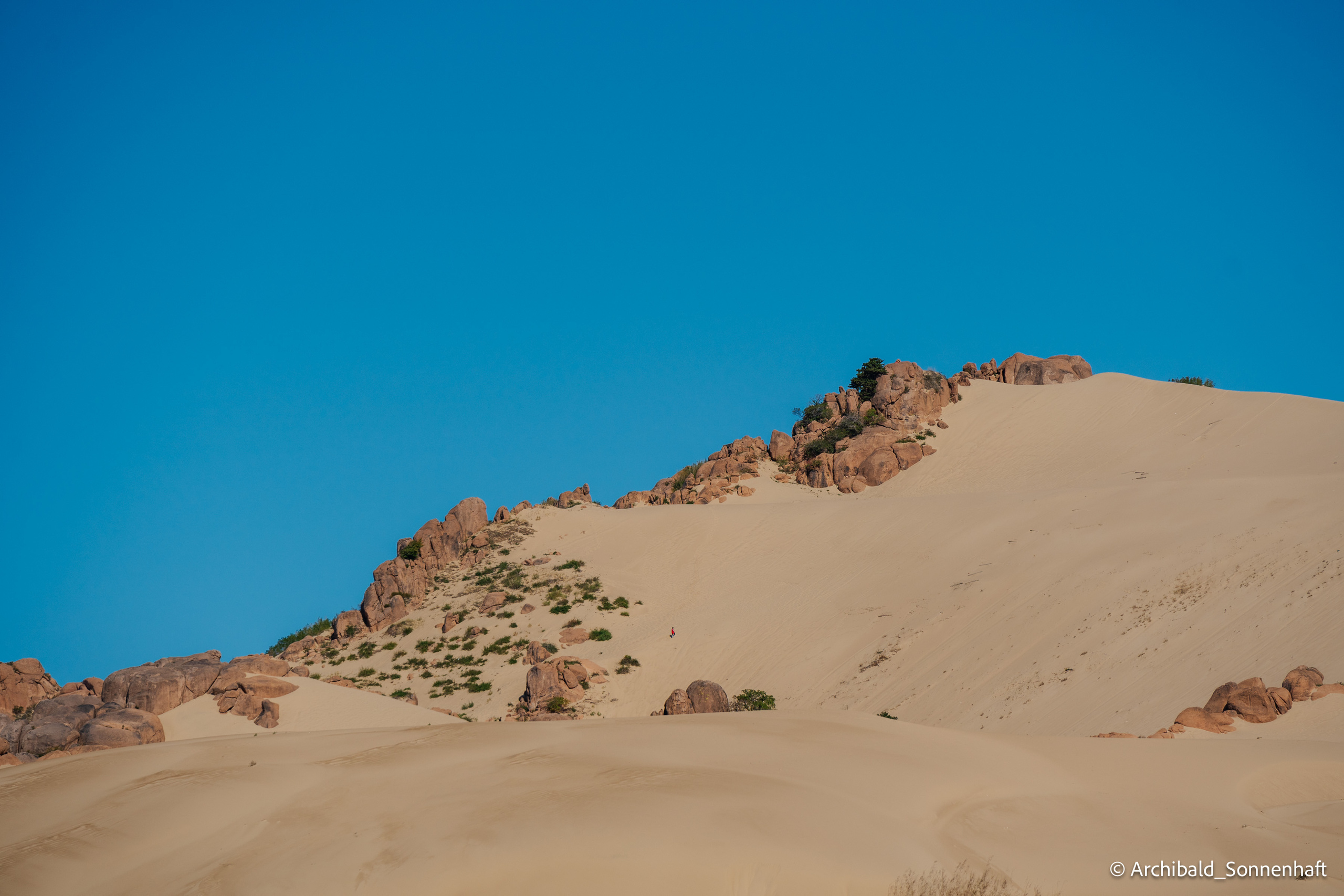Inner Mongolia, Yulongsha. Photographer in Guangzhou, China. Archibald Sonnenhaft
