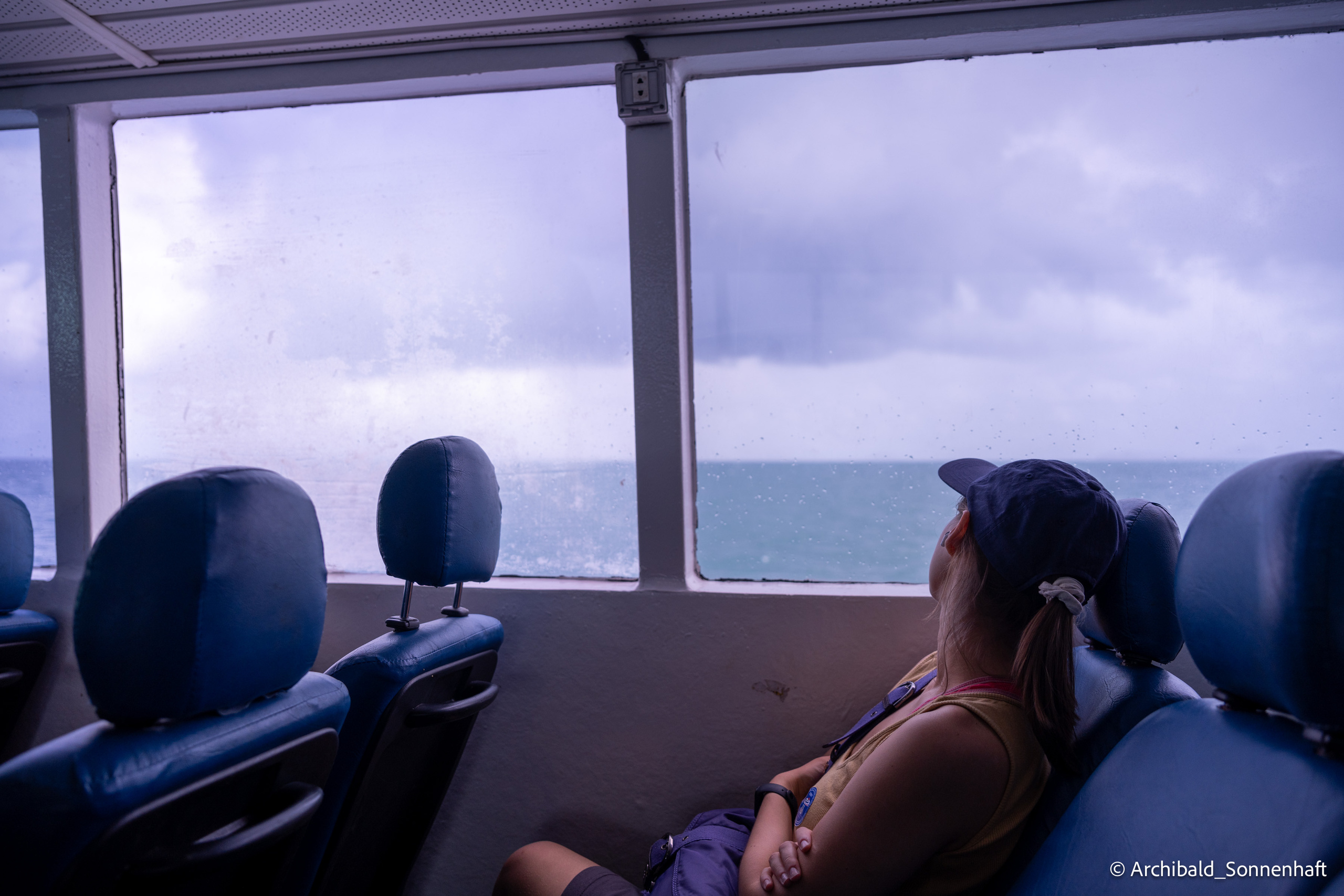 Thai Phuket to Phiphi. Photographer in Guangzhou, China. Archibald Sonnenhaft