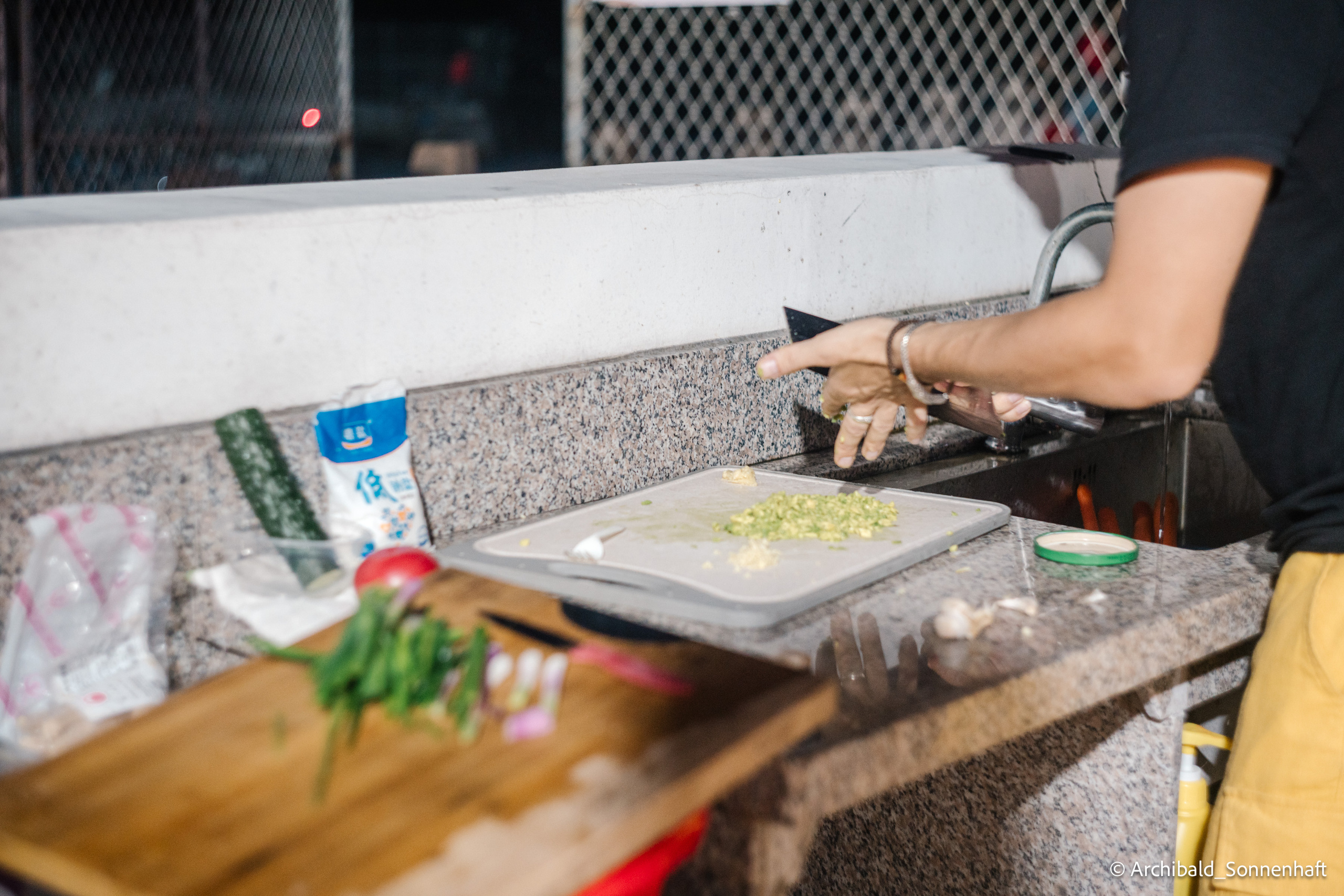 Dongchong. Photographer in Guangzhou, China. Archibald Sonnenhaft