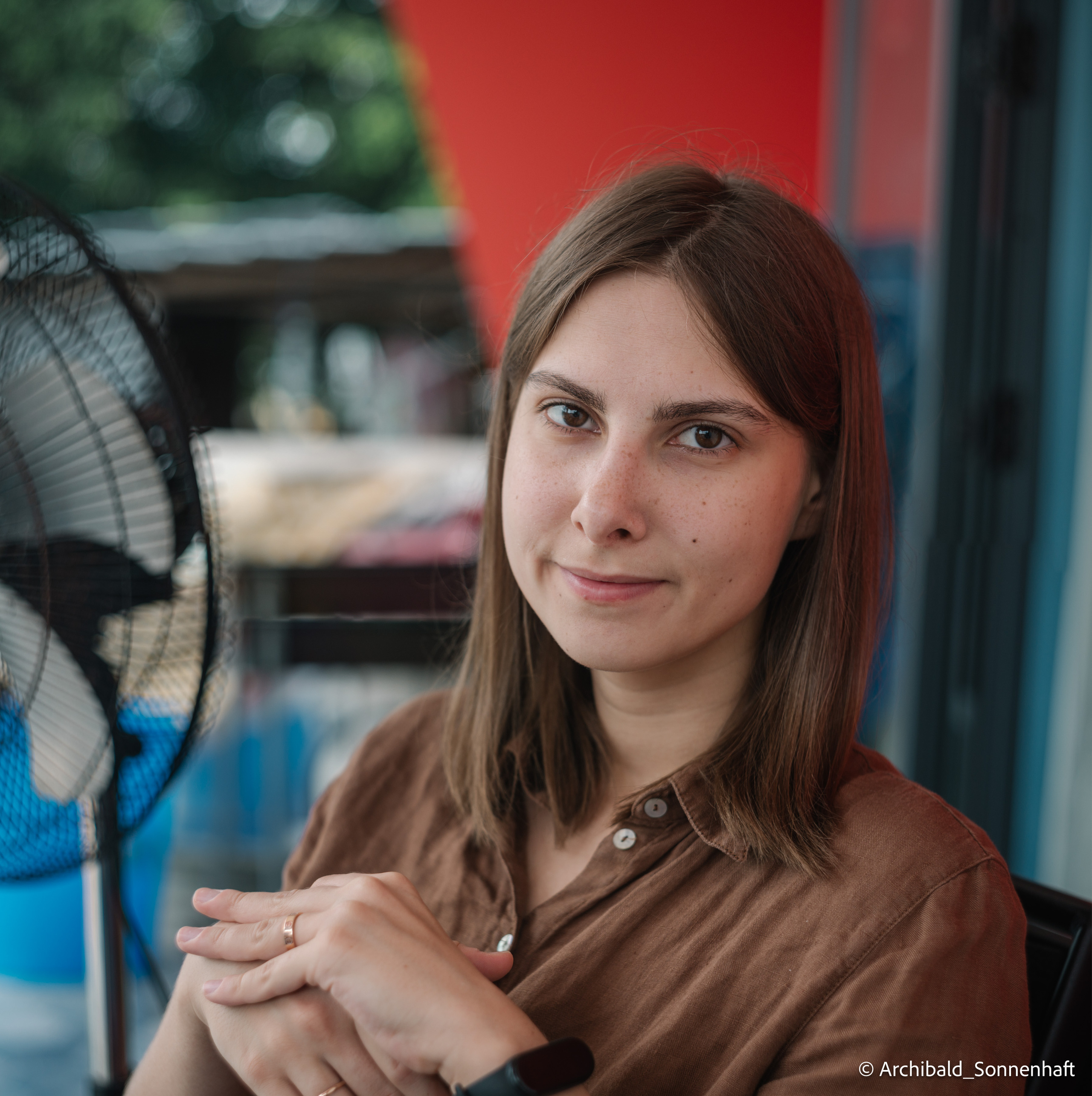 Dongchong. Photographer in Guangzhou, China. Archibald Sonnenhaft