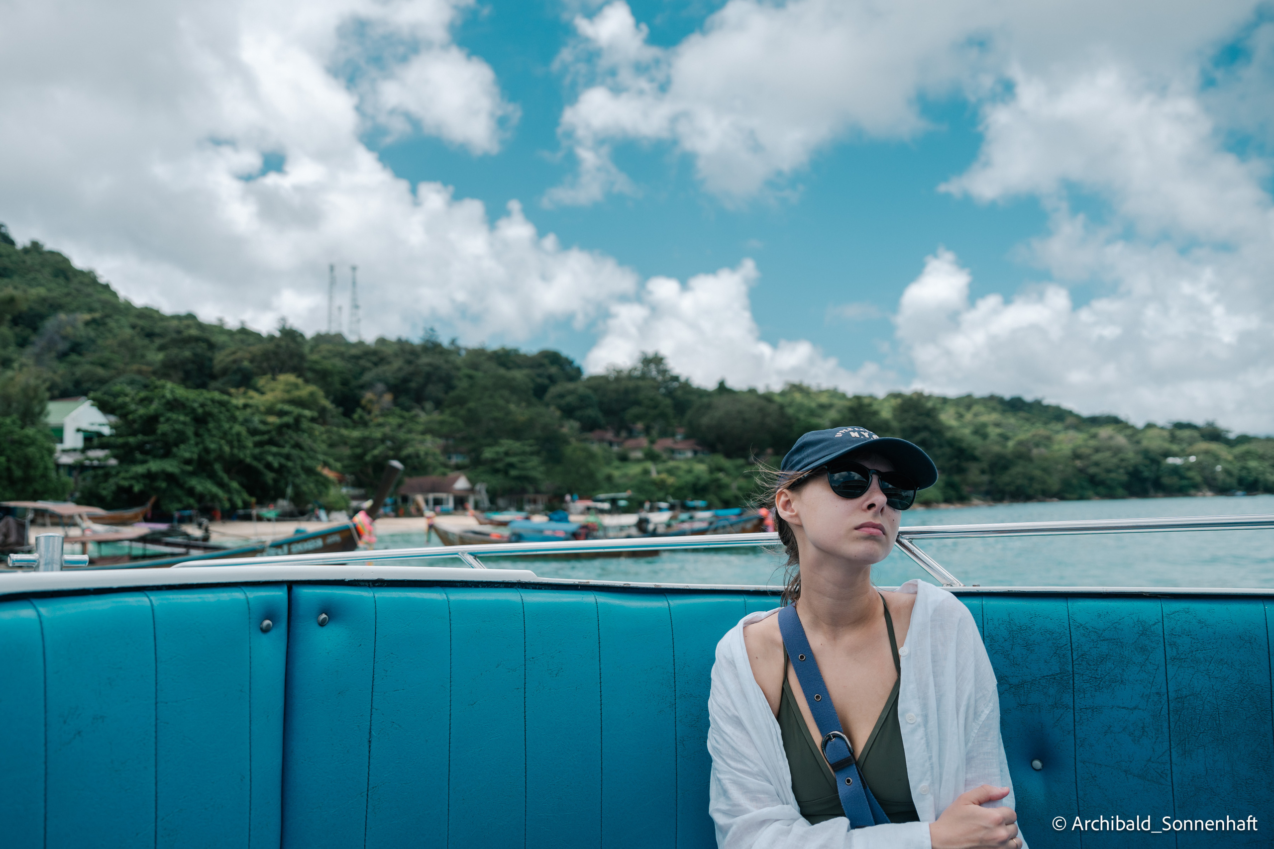 Thai, Phiphi. Photographer in Guangzhou, China. Archibald Sonnenhaft