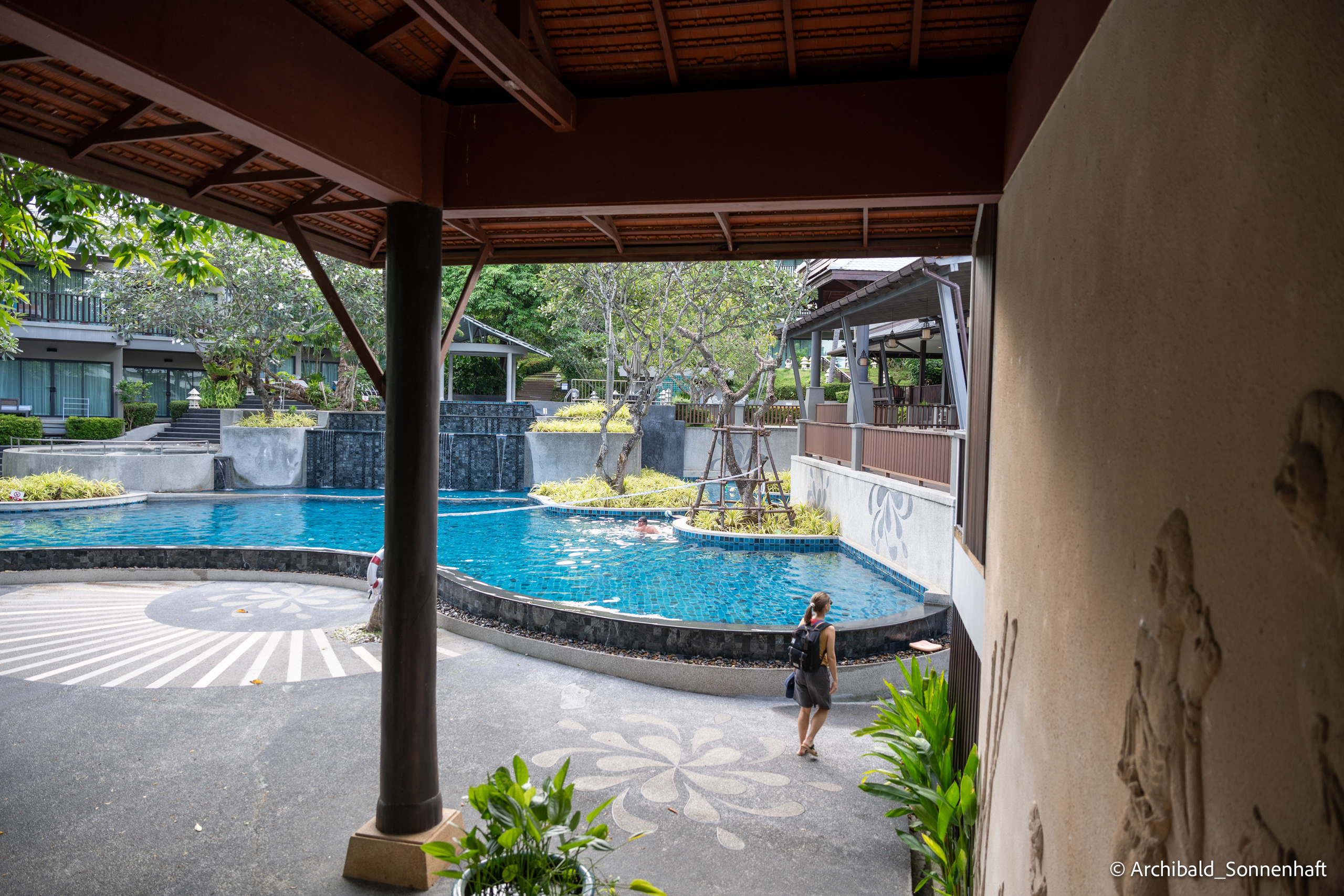 Thai Phuket to Phiphi. Photographer in Guangzhou, China. Archibald Sonnenhaft