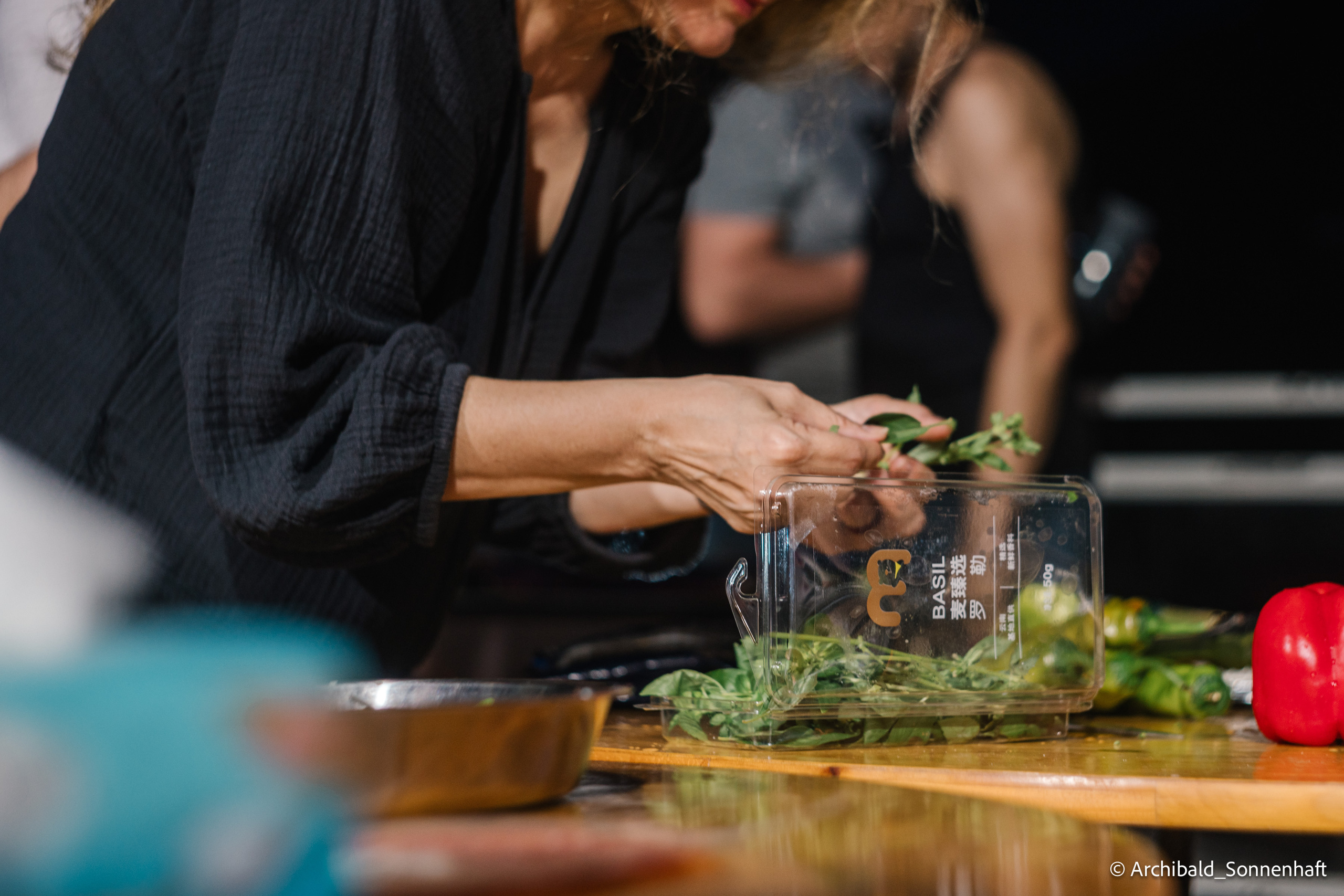 Dongchong. Photographer in Guangzhou, China. Archibald Sonnenhaft