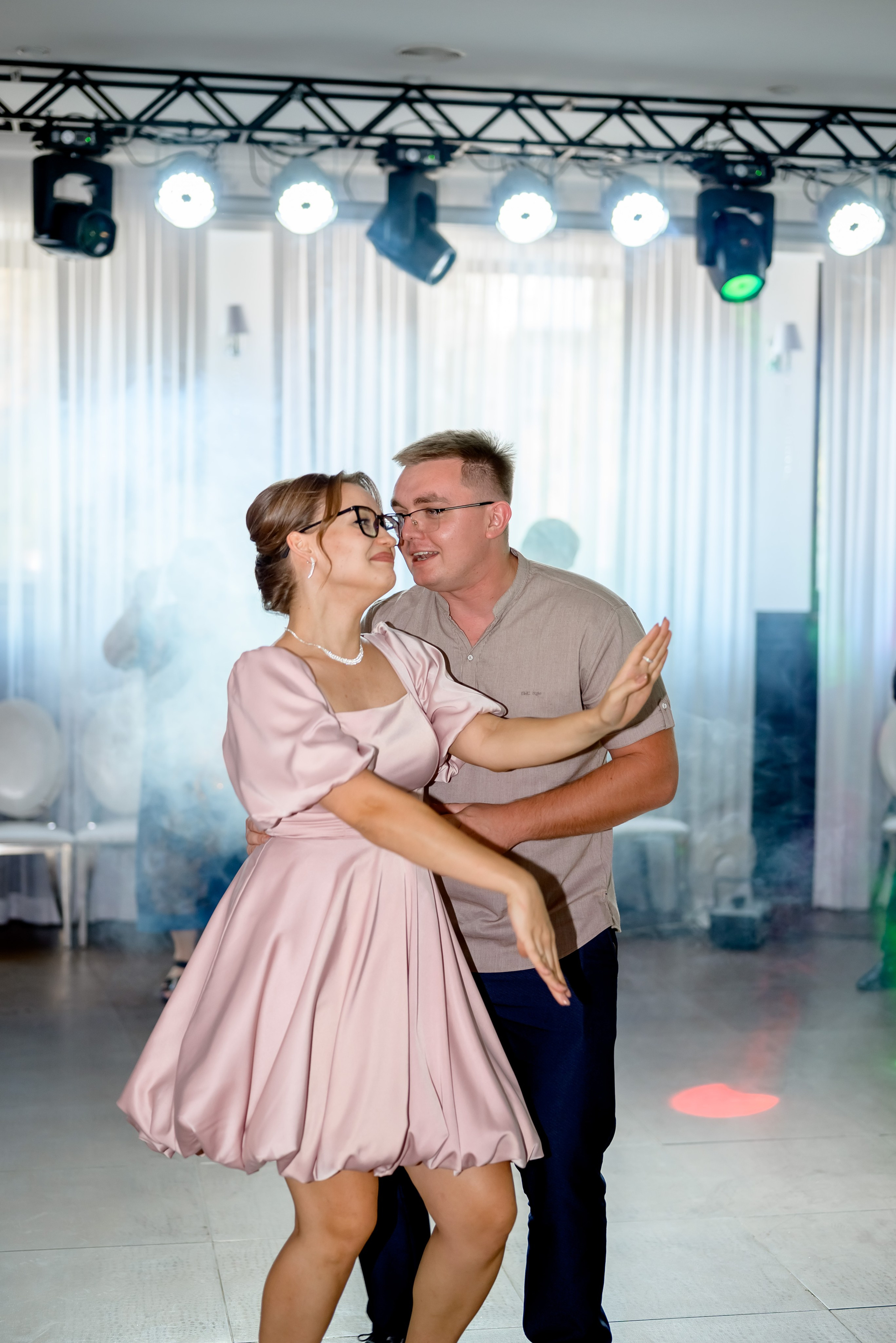 Банкетная часть (1). Юлия Басня семейный и свадебный фотограф в Донецке