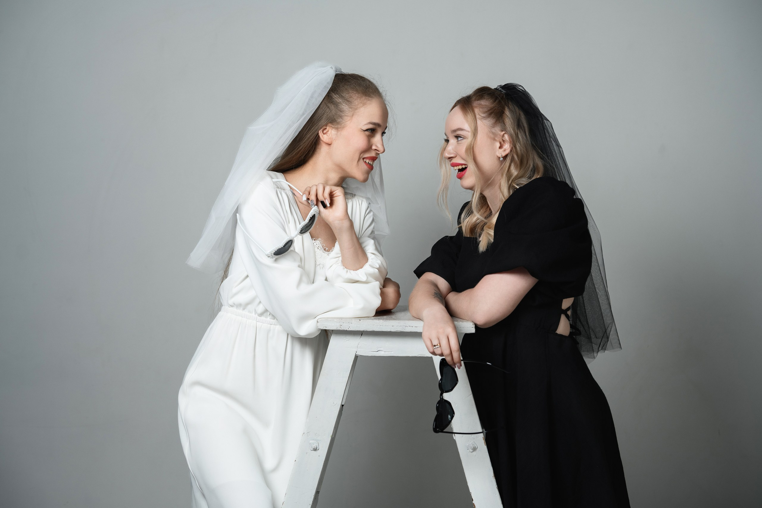 Профессиональная съемка девичника в студии. Фотограф Камчатка Тимофей Тимофеенко