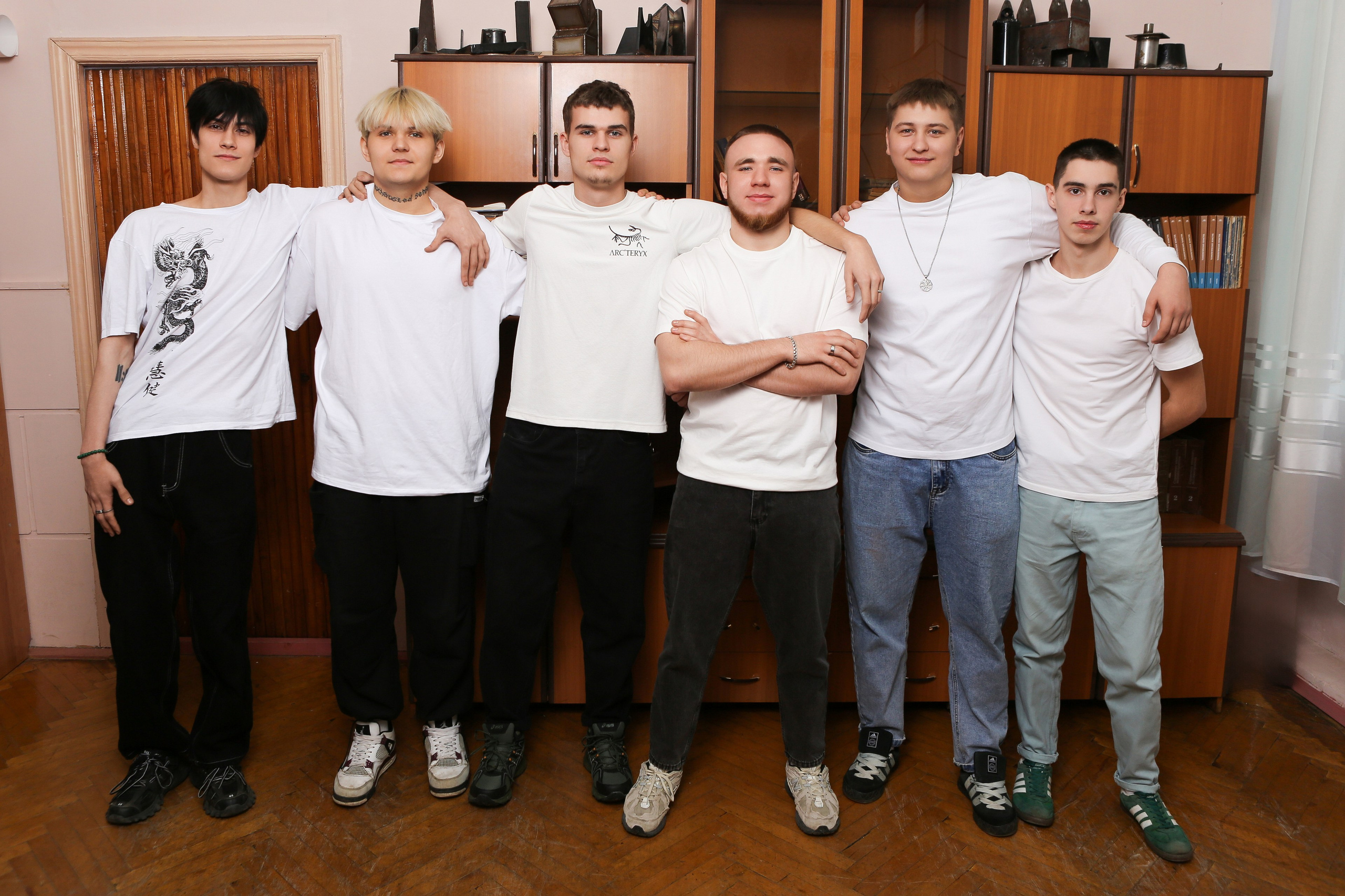 ФОТОСЕССИЯ В КЛАССЕ ДЛЯ ВЫПУСКНИКОВ СВАРОЧНОГО ПРОИЗВОДСТВА. ТВОЙ АЛЬБОМ / ТВОИ ПРАВИЛА