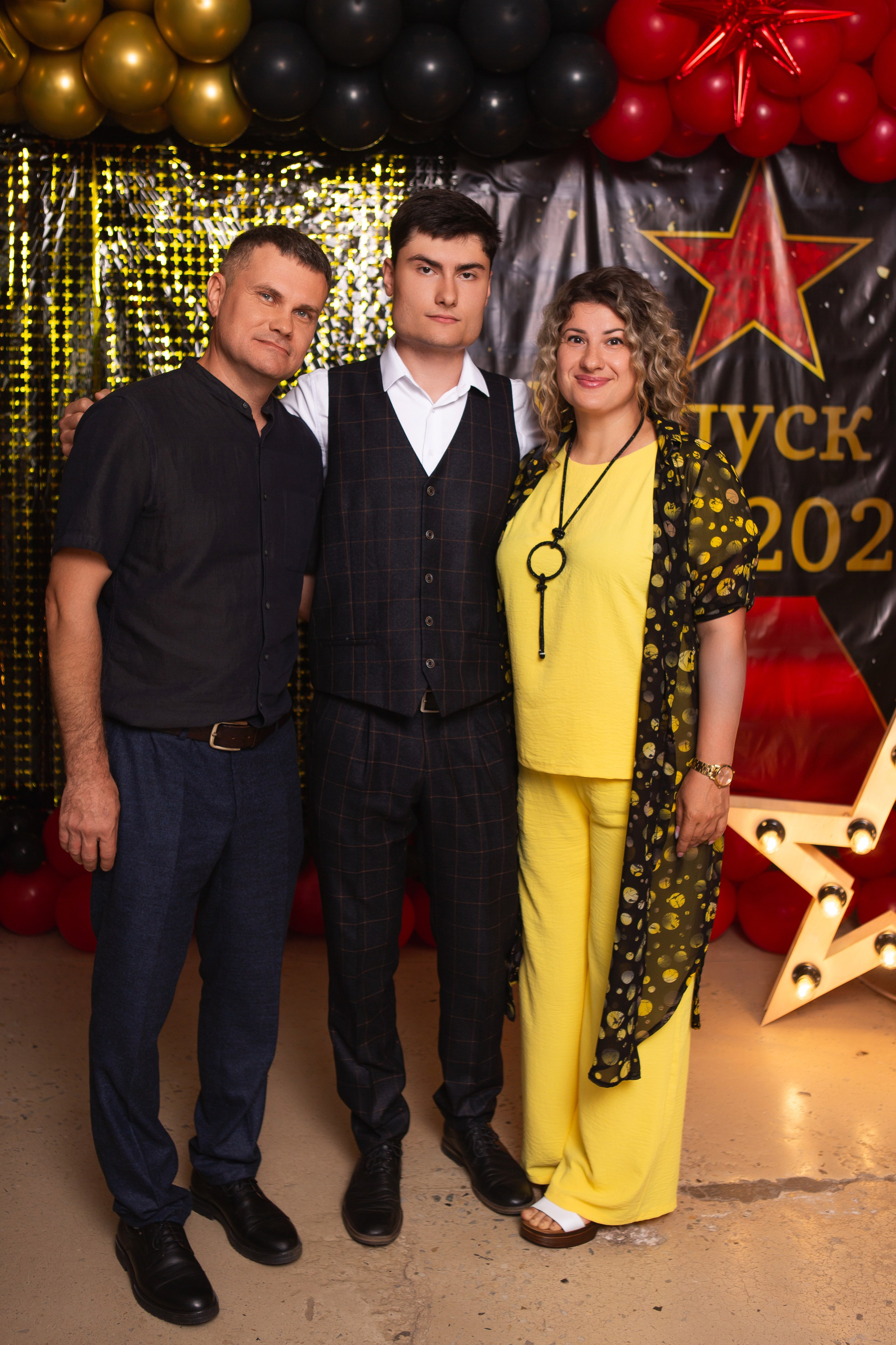 ФОТОСЕССИЯ С РОДИТЕЛЯМИ «ВЫПУСКНОЙ» 2024 г. 9 ШКОЛА г. МЦЕНСК. ТВОЙ АЛЬБОМ / ТВОИ ПРАВИЛА