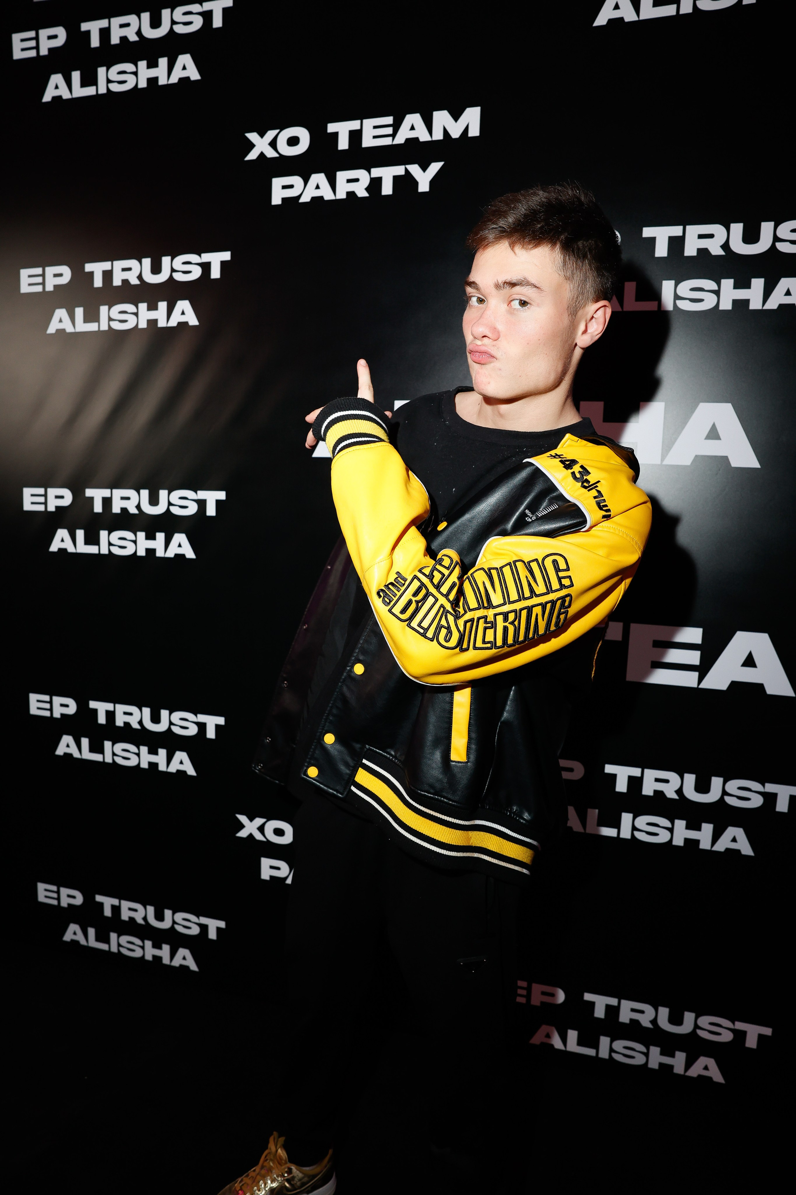 ALISHA. Nikolskayasecular