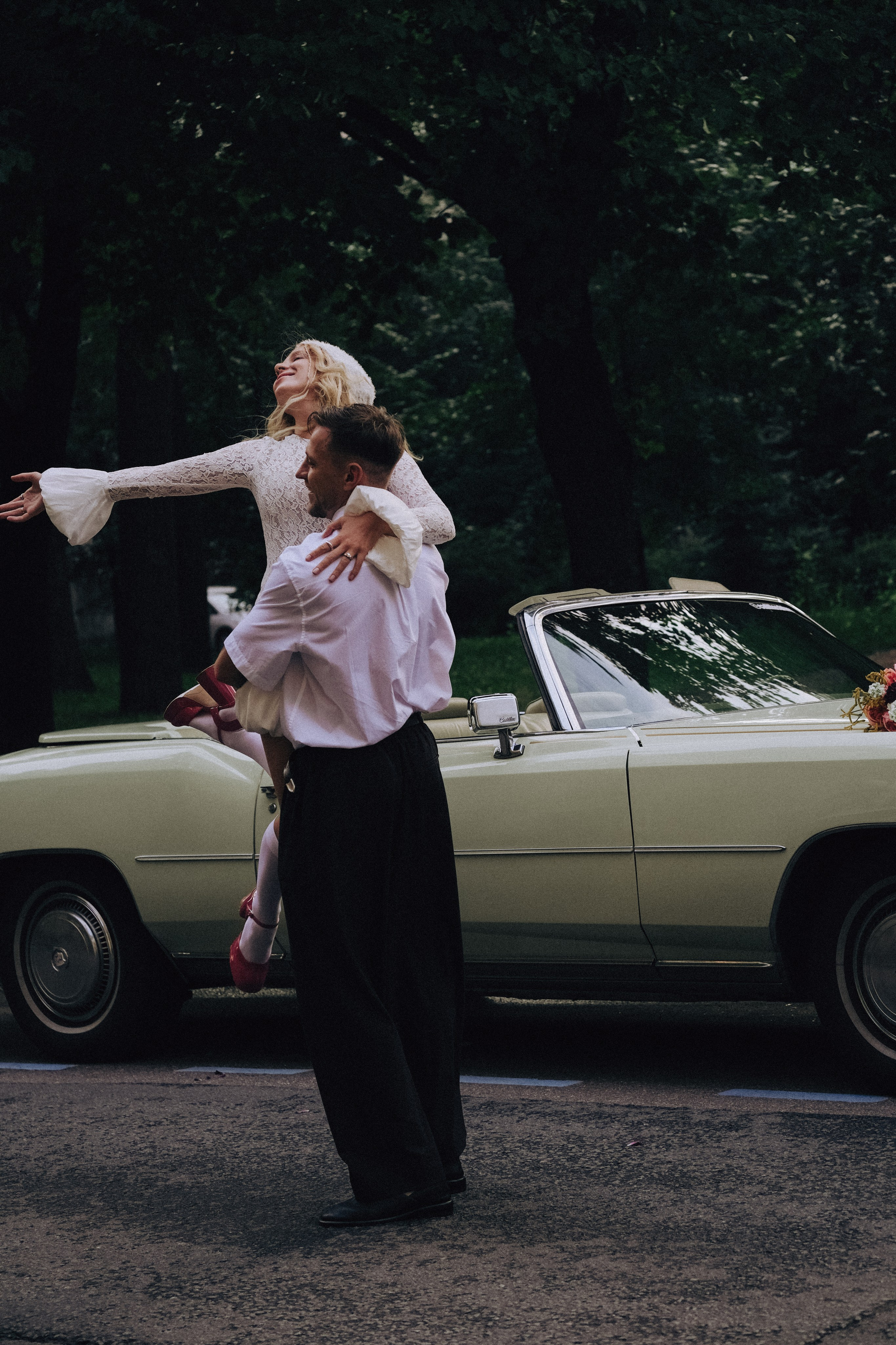 СВАДЕБНАЯ СЬЕМКА С КАБРИОЛЕТОМ В САНТК-ПЕТЕРБУРГЕ НА ПЕТРОГРАДКЕ В ОТЕЛЕ ПАНОРАМИКА. Профессиональный фотограф, Санкт-Петербург — Виктория Богомолова
