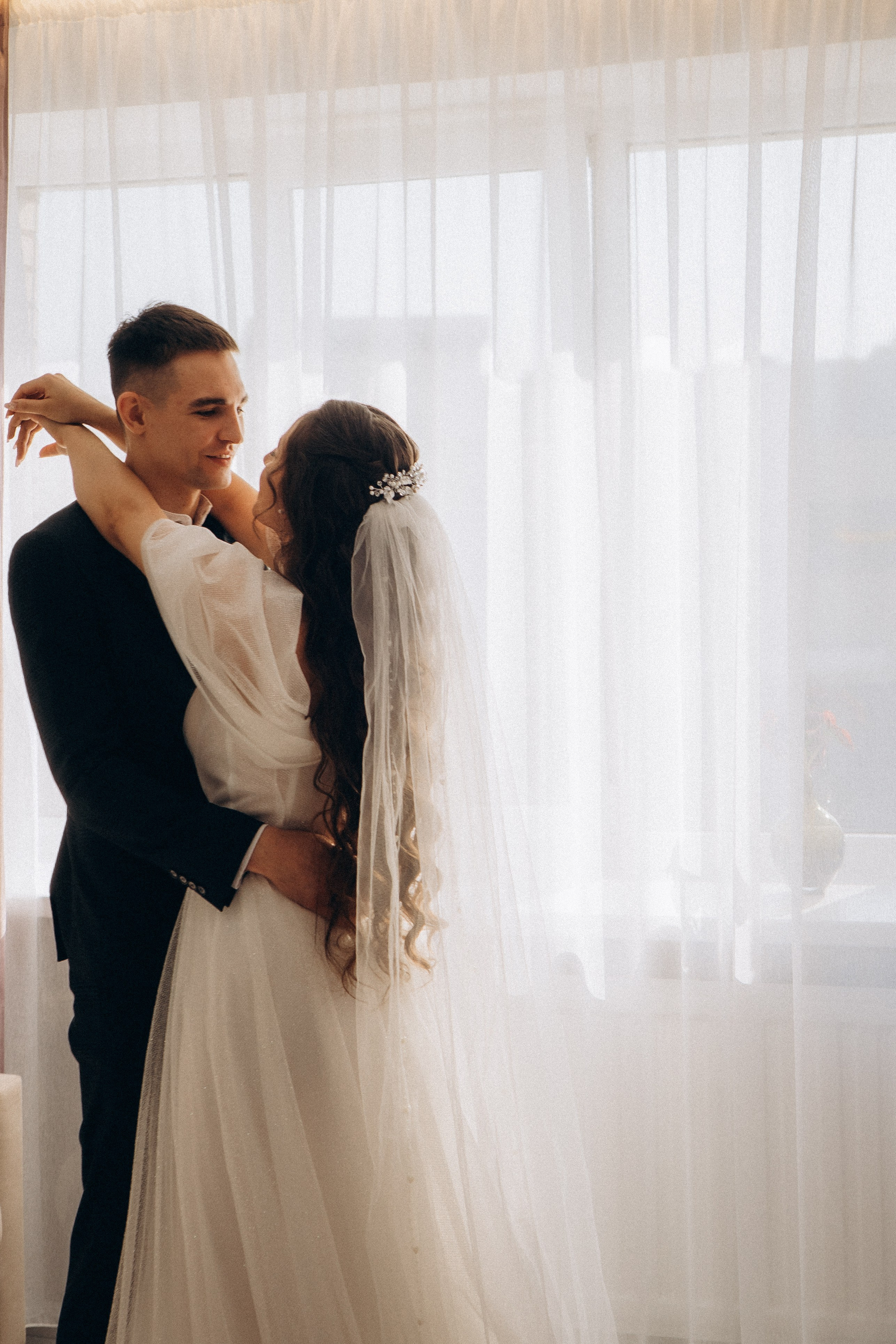 СВАДЕБНАЯ СЬЕМК В ПАРКЕ 300-ЛЕТИЯ. Профессиональный фотограф, Санкт-Петербург — Виктория Богомолова