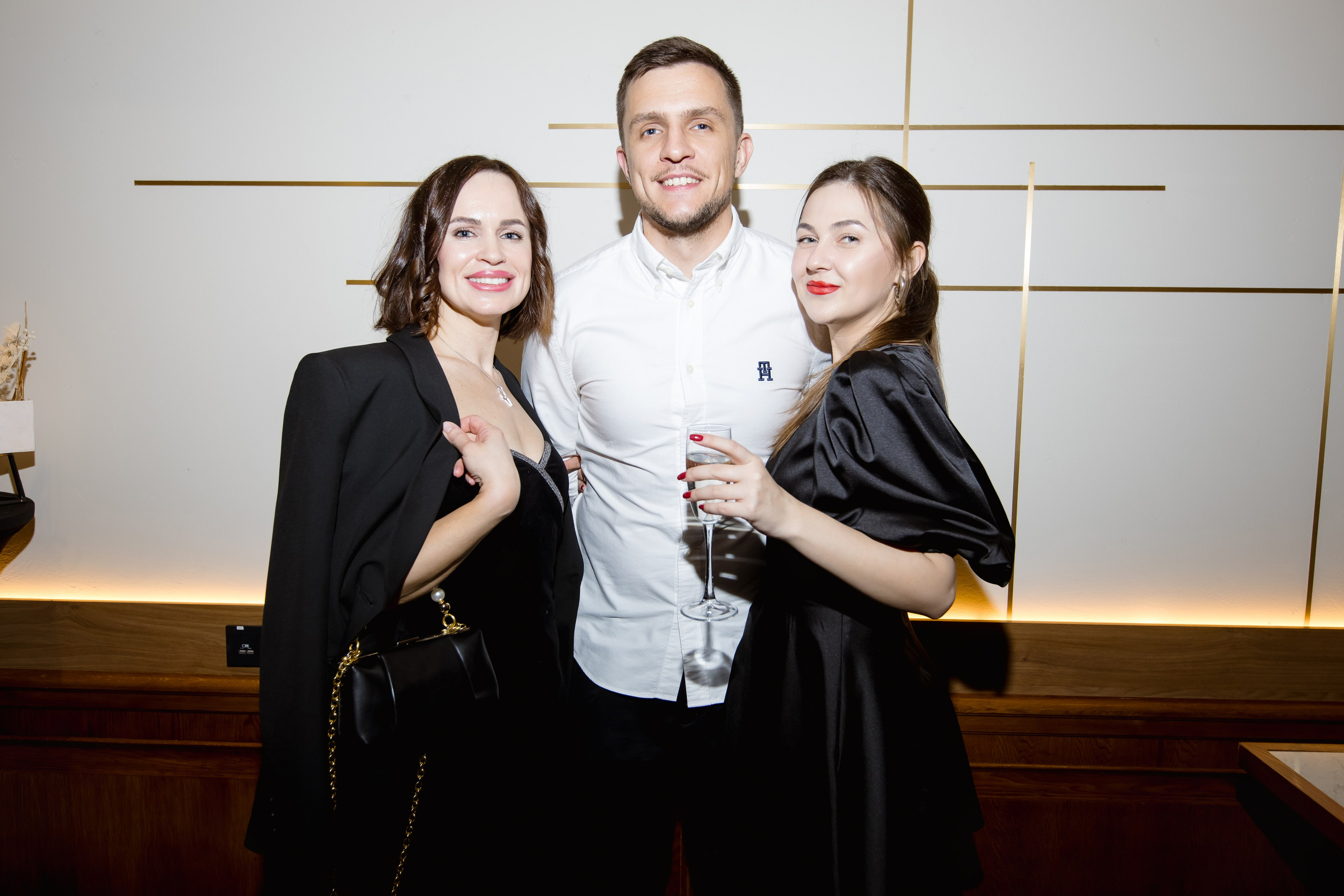 SKINOSOPHY. Репортажный Свадебный Портретный фотограф Москва Владимир Филин