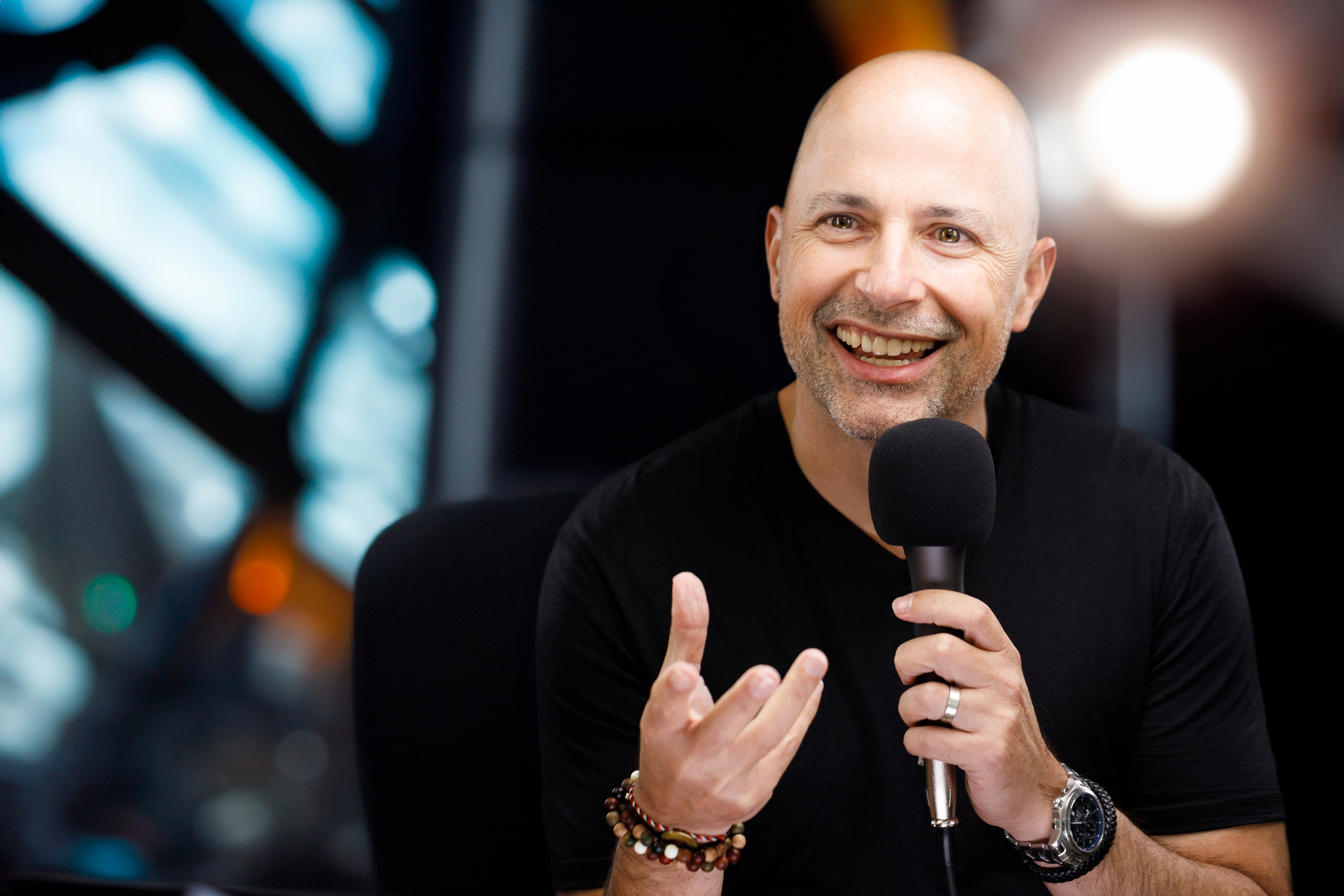 Branding session for an author. Headshot & portrait photographer Alexei Shendrick