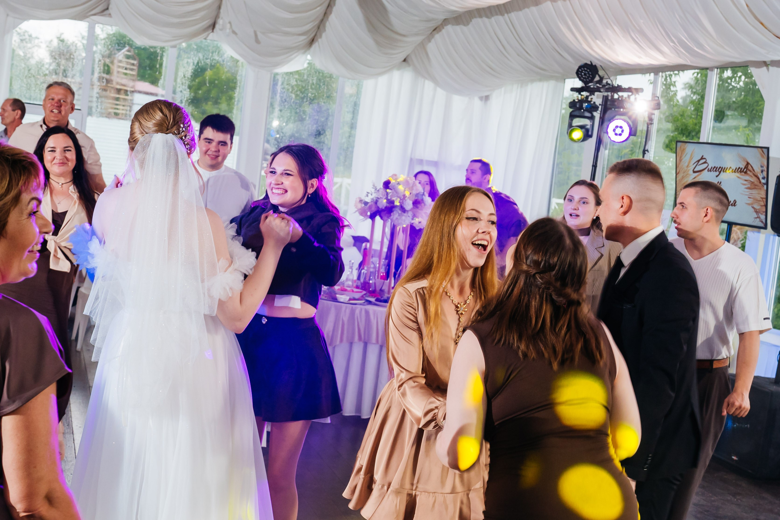 Ксения и Владислав. Видеограф и Фотограф в Челябинске Ксения и Владимир Рюмины