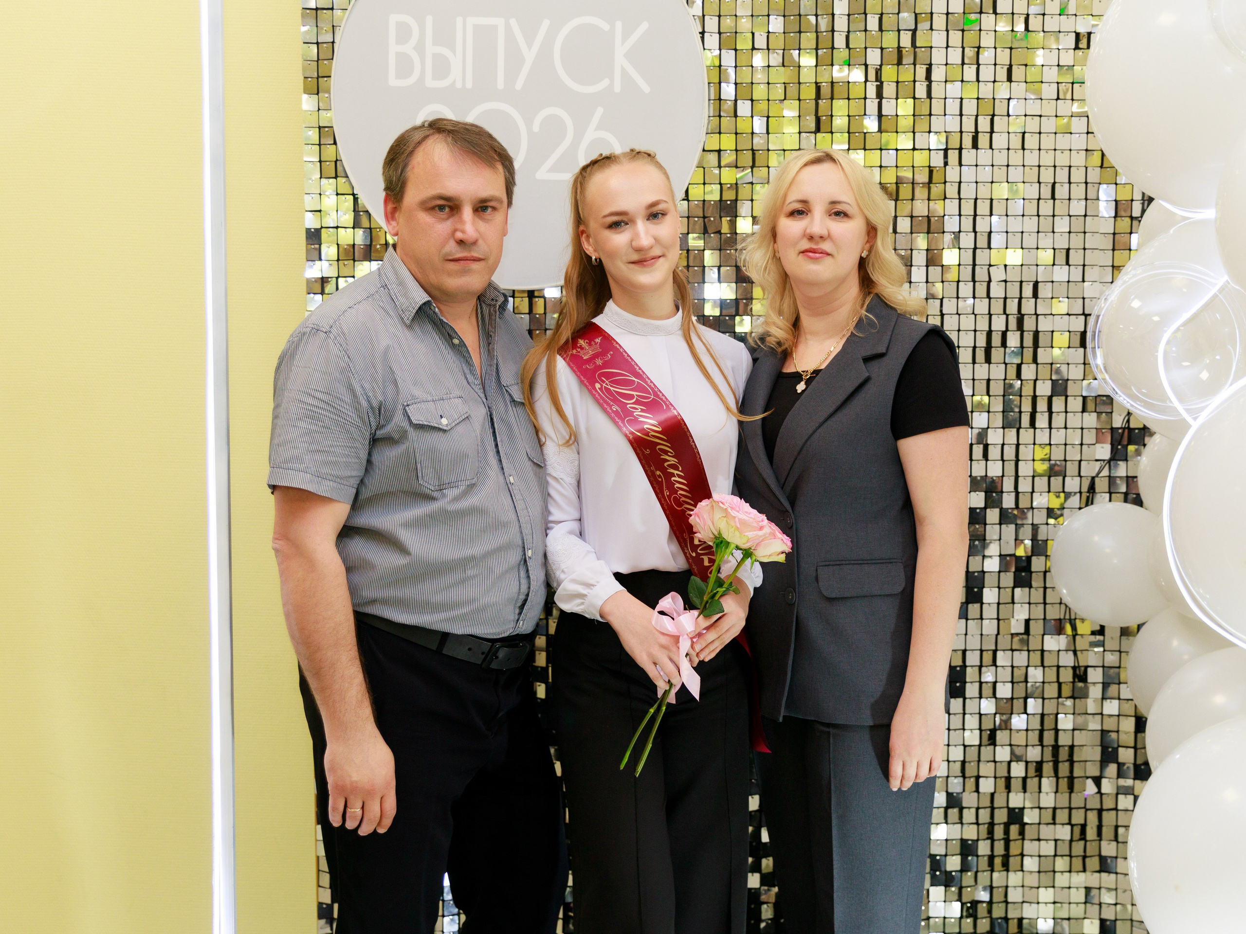 Последние звонки и фотосессии для фотокниг. Репортажный фотограф в Новосибирске Алена Помазунова