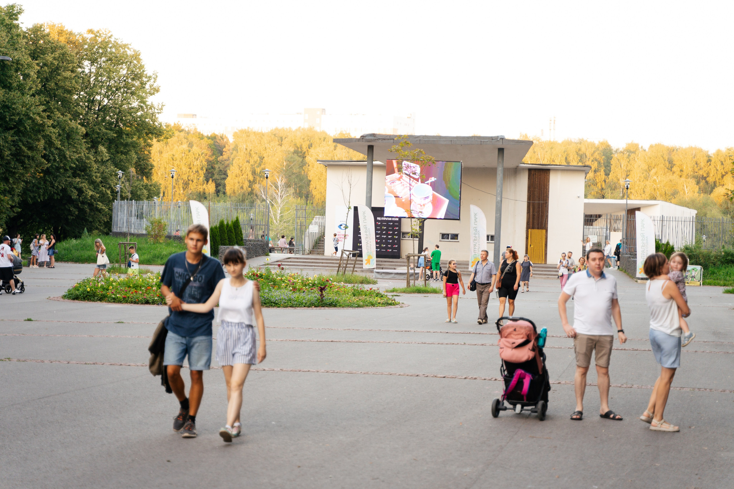 Фестиваль уличного кино. Фотограф Надежда Погребняк | Рязань | Москва