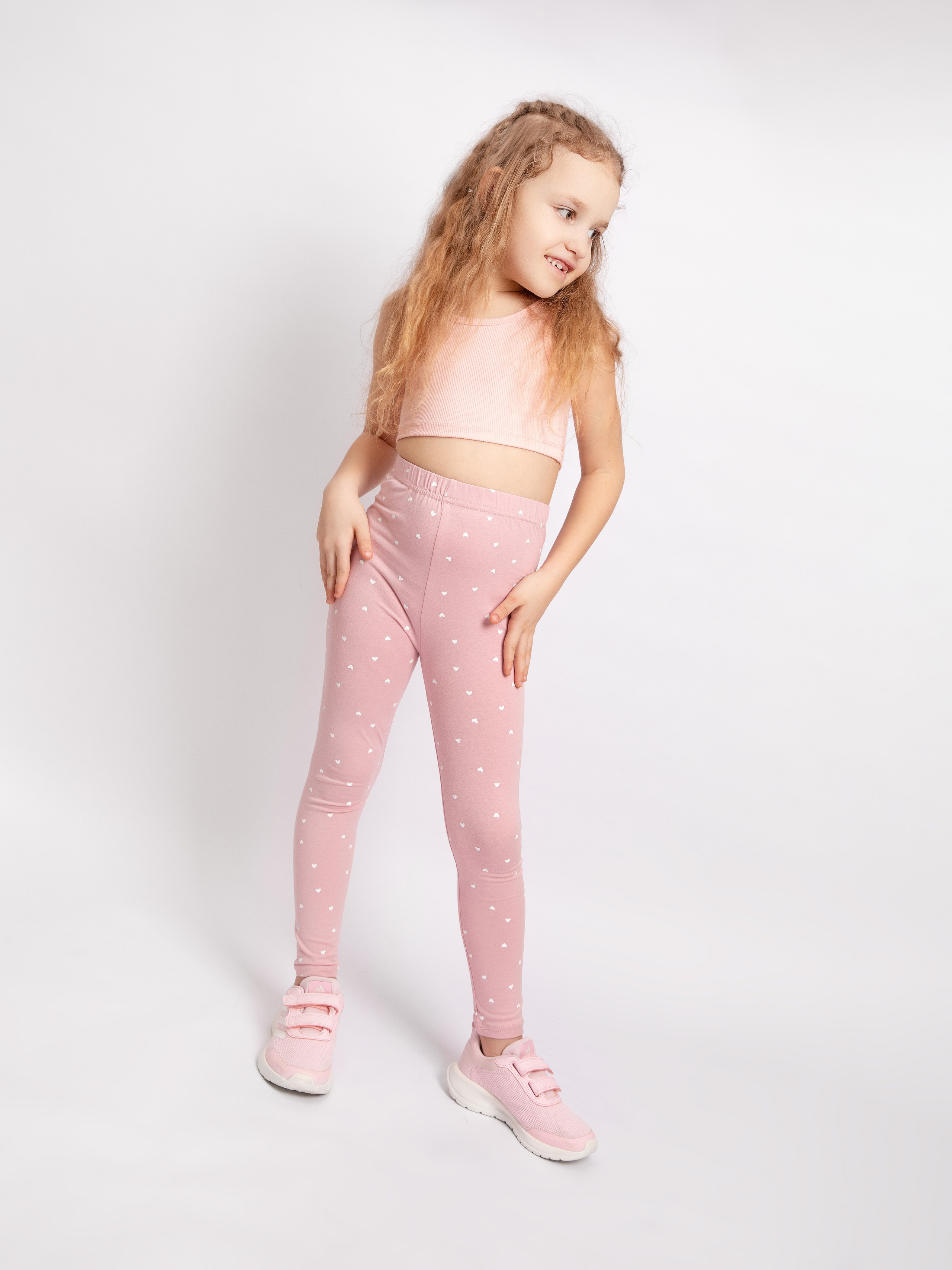 Детские лосины. Фотостудия предметной и модельной съёмки для маркетплейсов