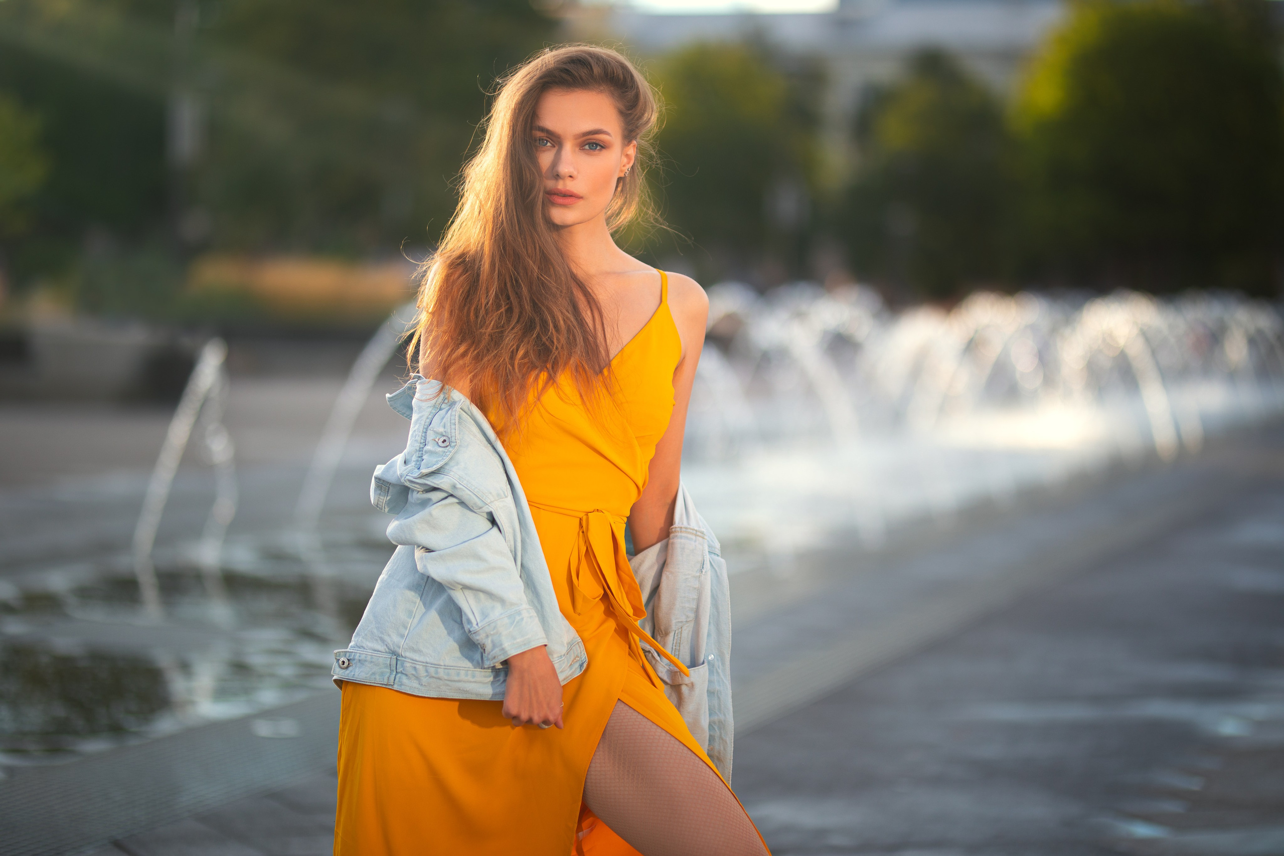 Летняя съемка с Екатериной на городской площади в Воронеже в формате для «себя»